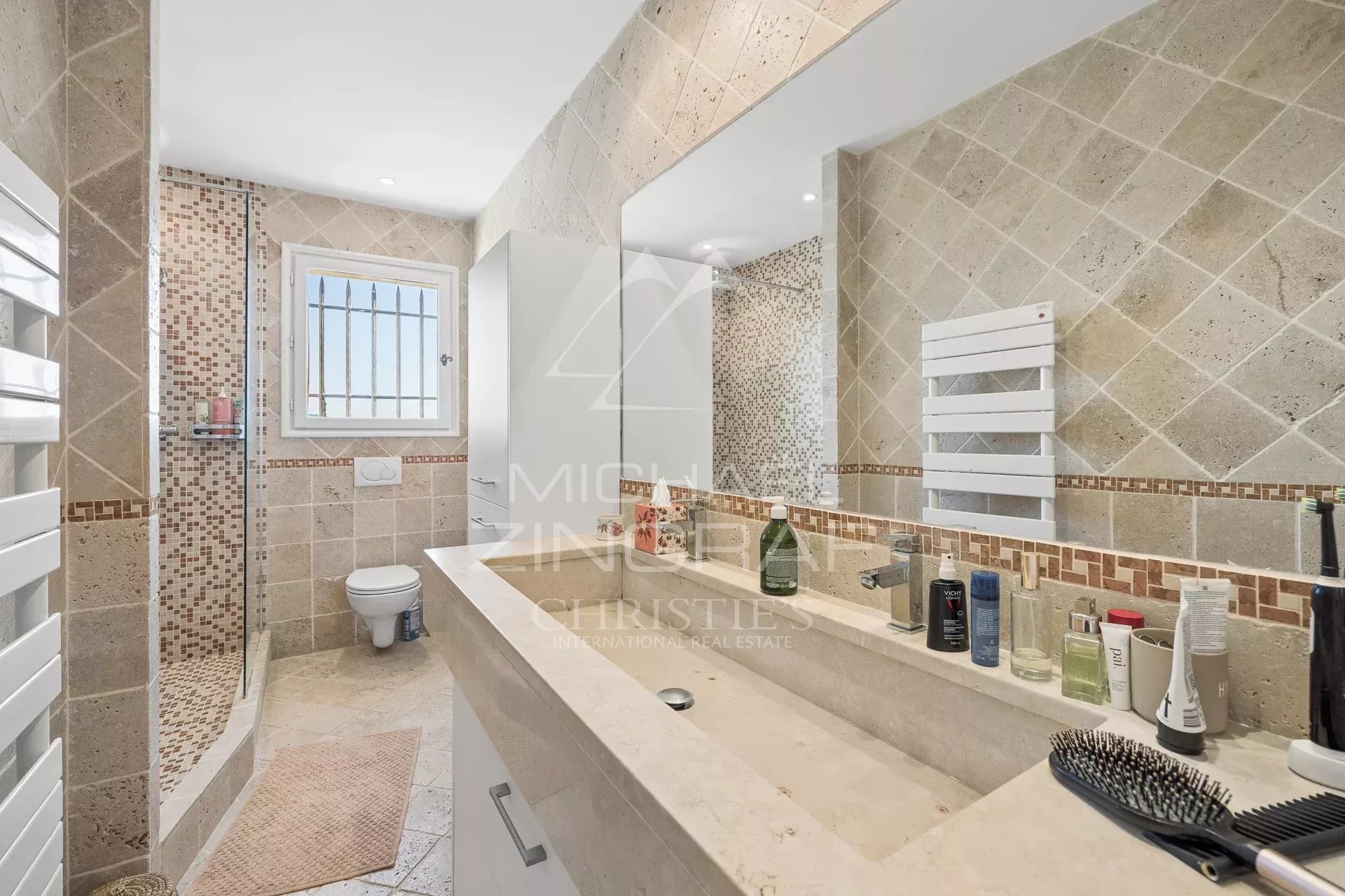 Family villa with panoramic views