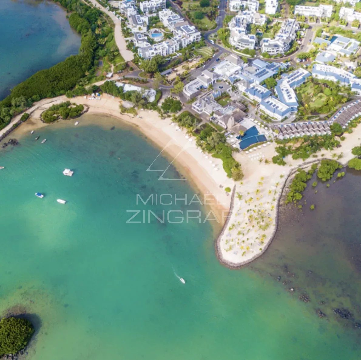 Stunning Penthouse with Panoramic Sea View
