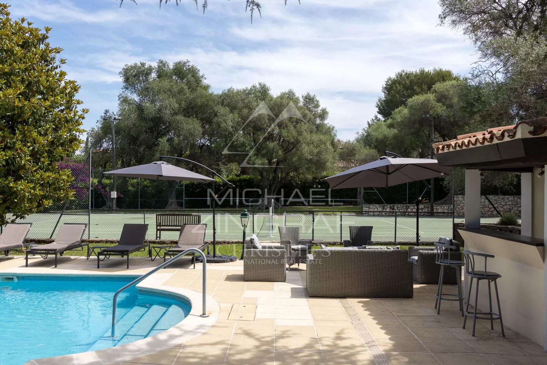 Propriété de prestige située sur le versant ouest du Cap d'Antibes