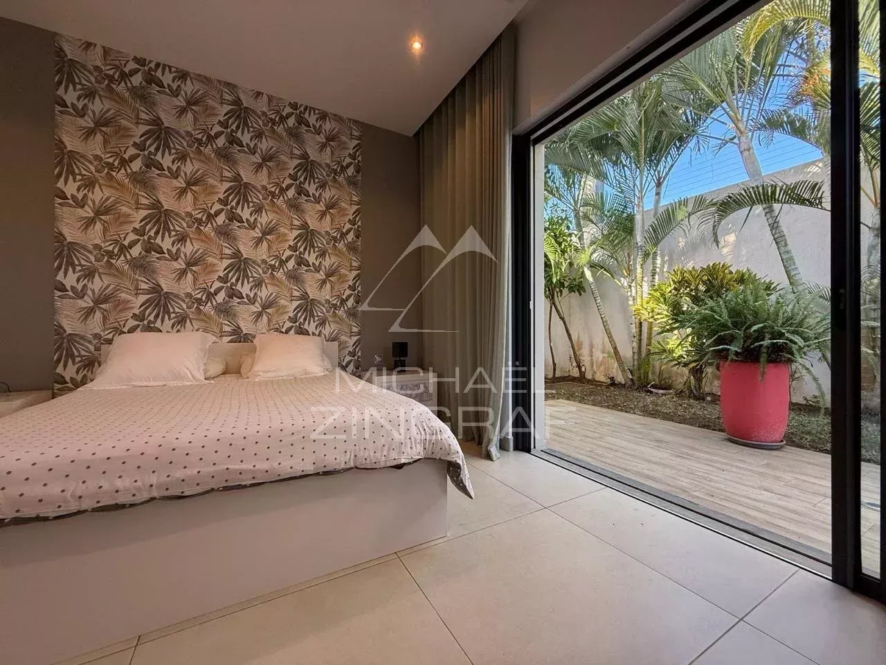 Exklusive Villa in einer Residenz in Pereybere