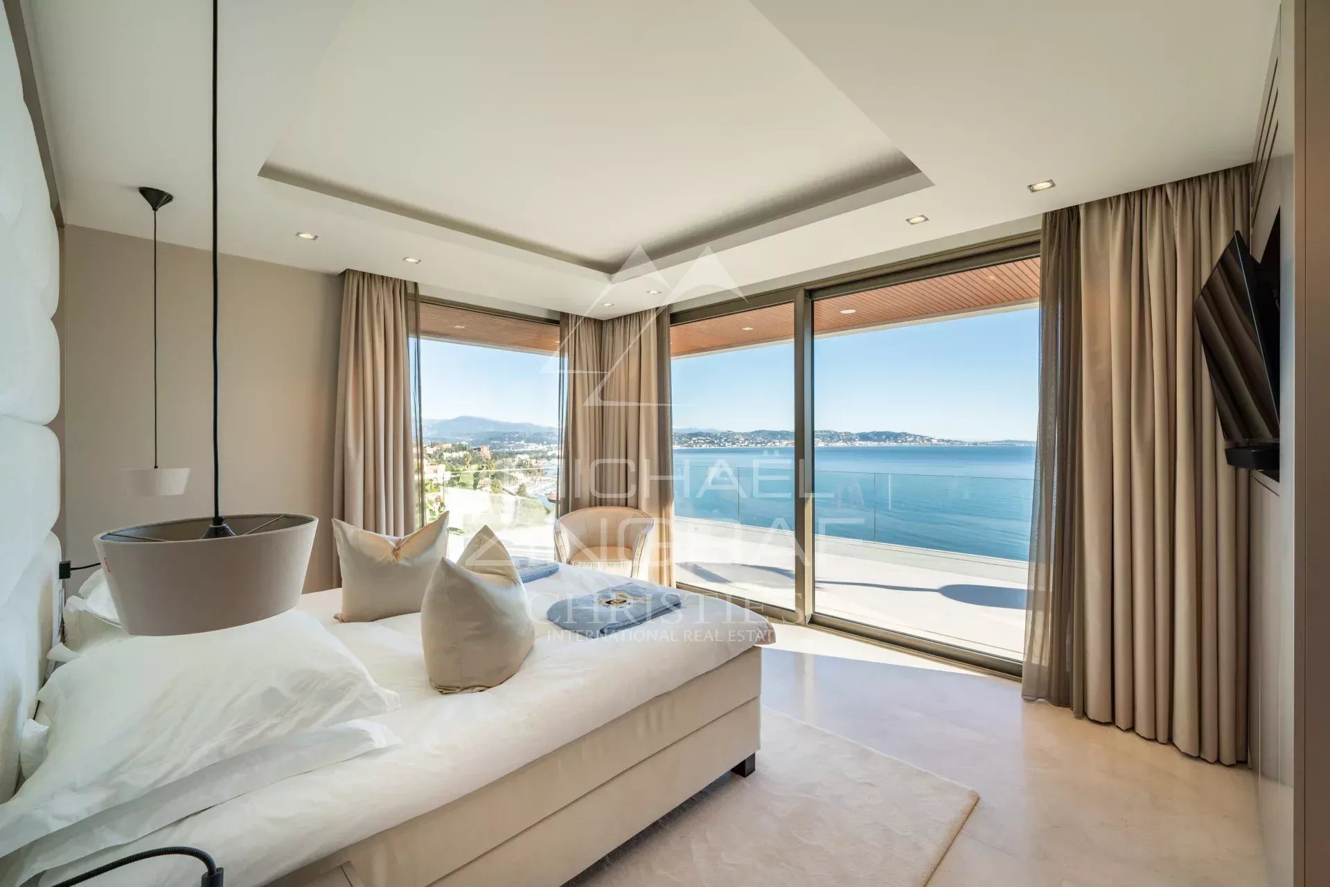 Close to Cannes -  amazing new villa