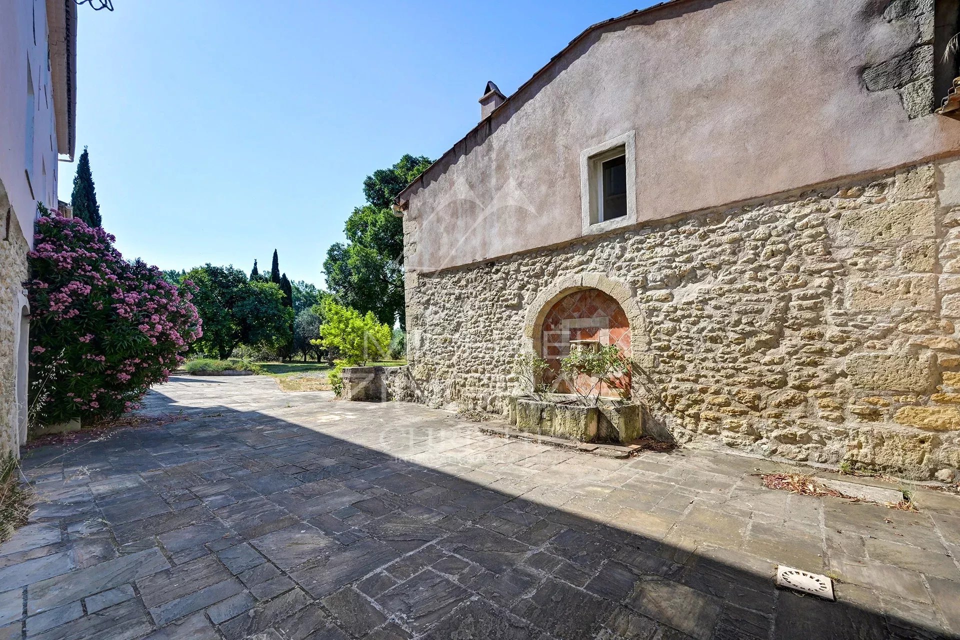 Domaine d’Exception Équestre, Agricole & Viticole