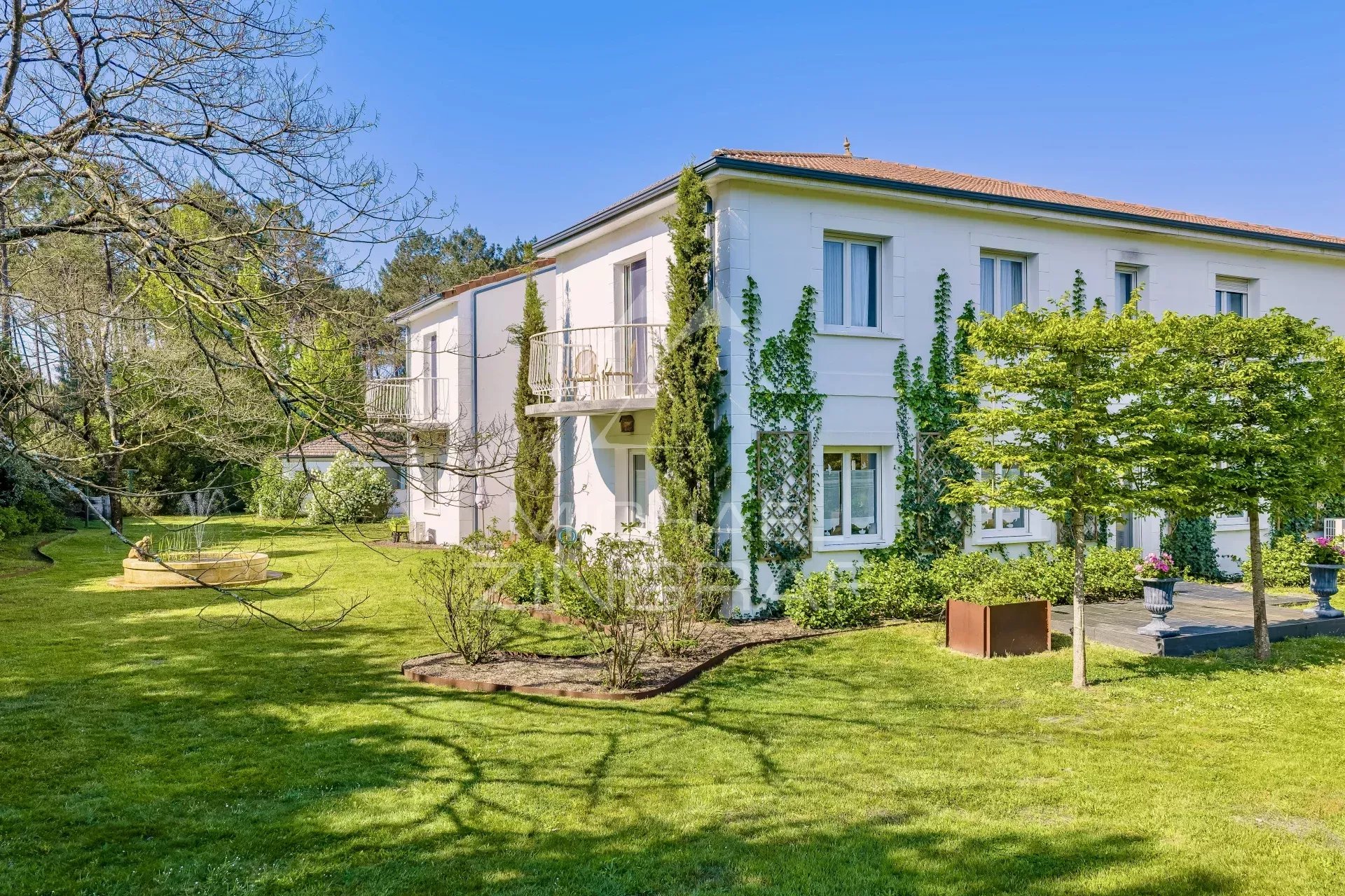 Propriété idéalement située entre Bordeaux et Biarritz