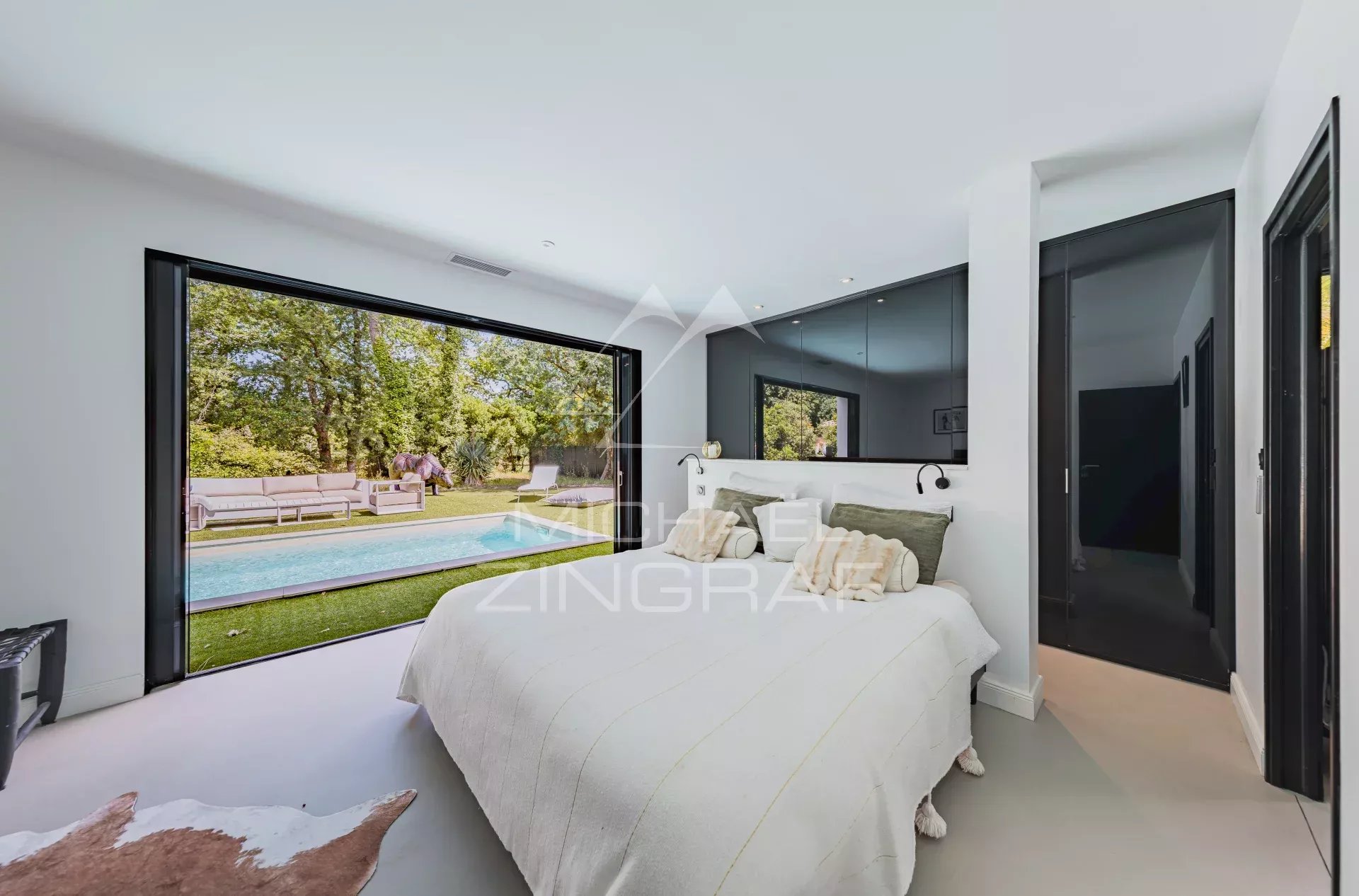 LISIÈRE DU GOLF D'ARCACHON - VILLA CONTEMPORAINE AVEC PISCINE