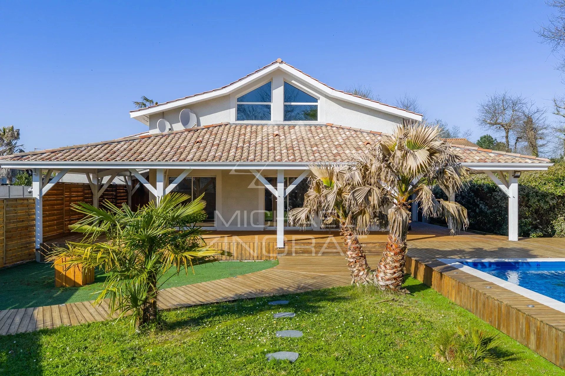 Gujan-Mestras - Chante Cigale