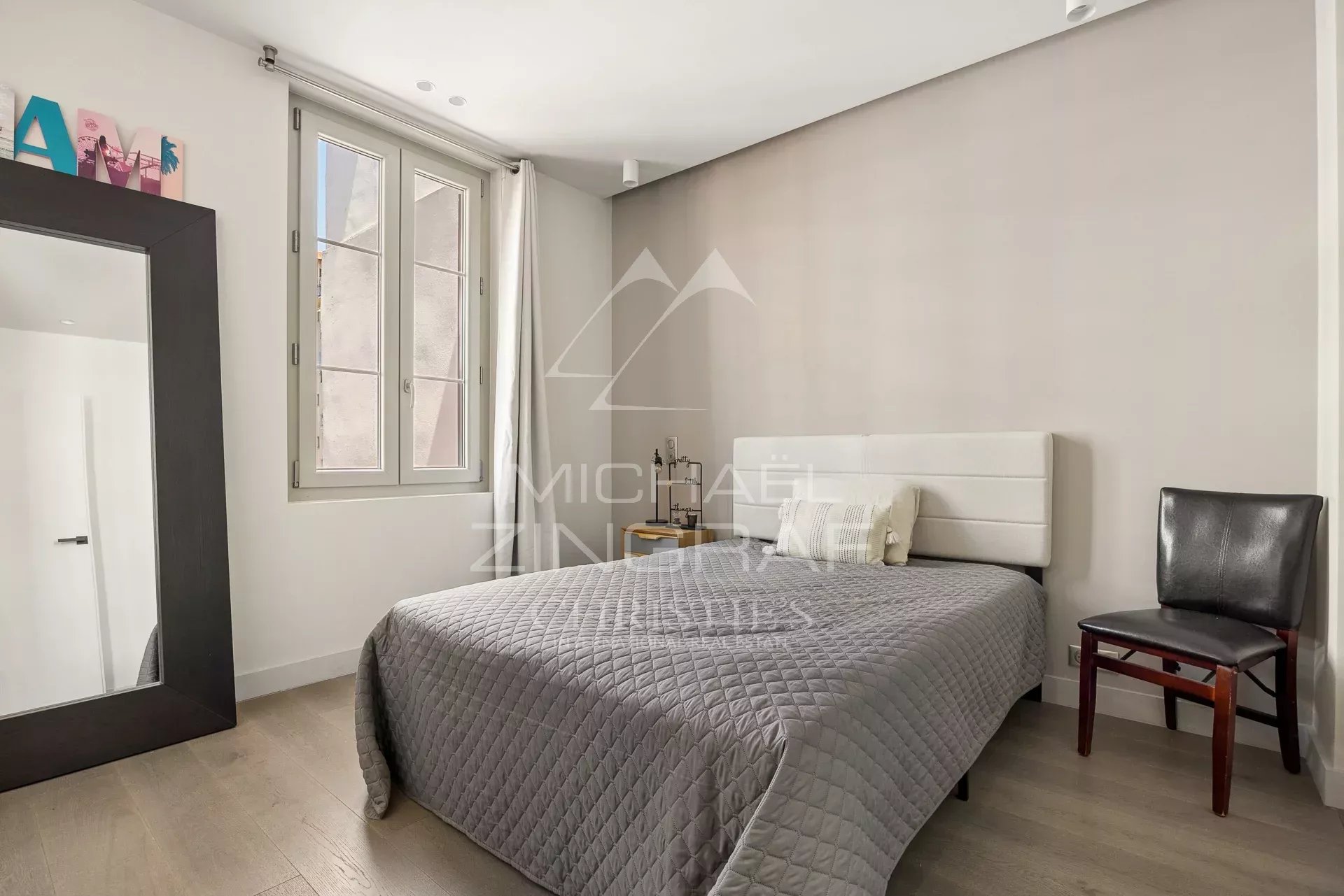 NICE City Center – Modern duplex apartment in a bourgeois building with a large terrace