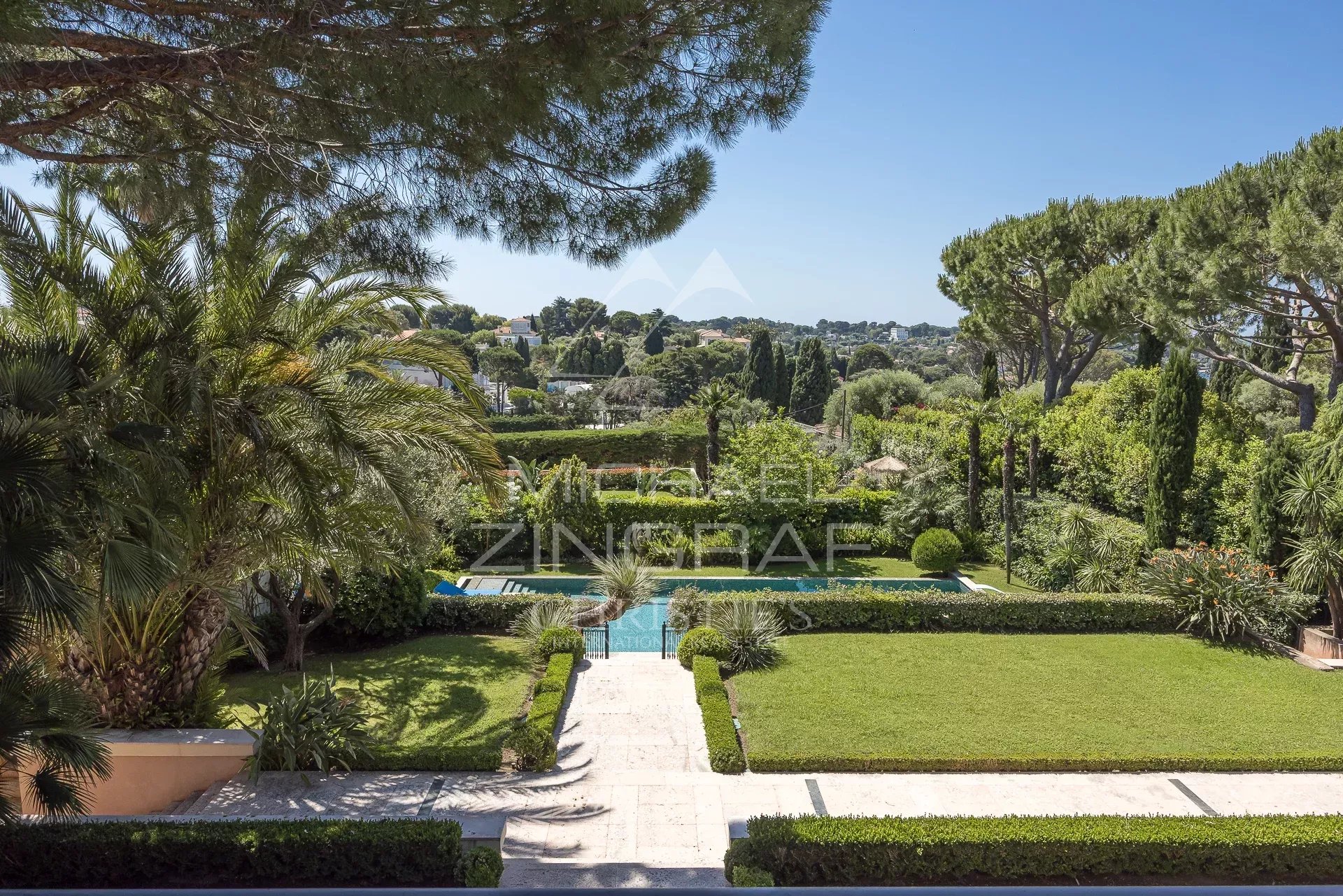 Cap d’Antibes – Zeitgenössische Eleganz in einer privaten und gesicherten Domäne