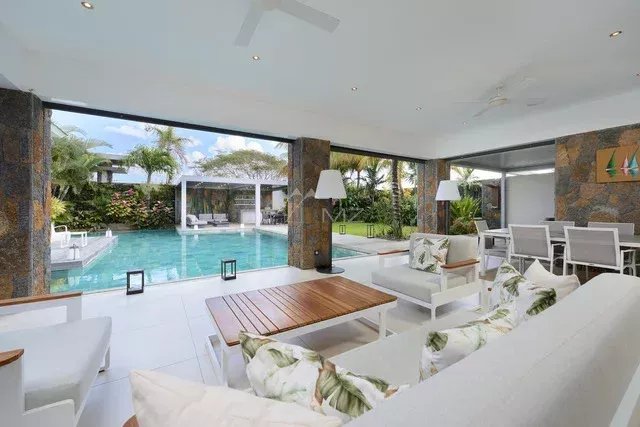 Luxury 4 bedroom Villa in Grand Bay