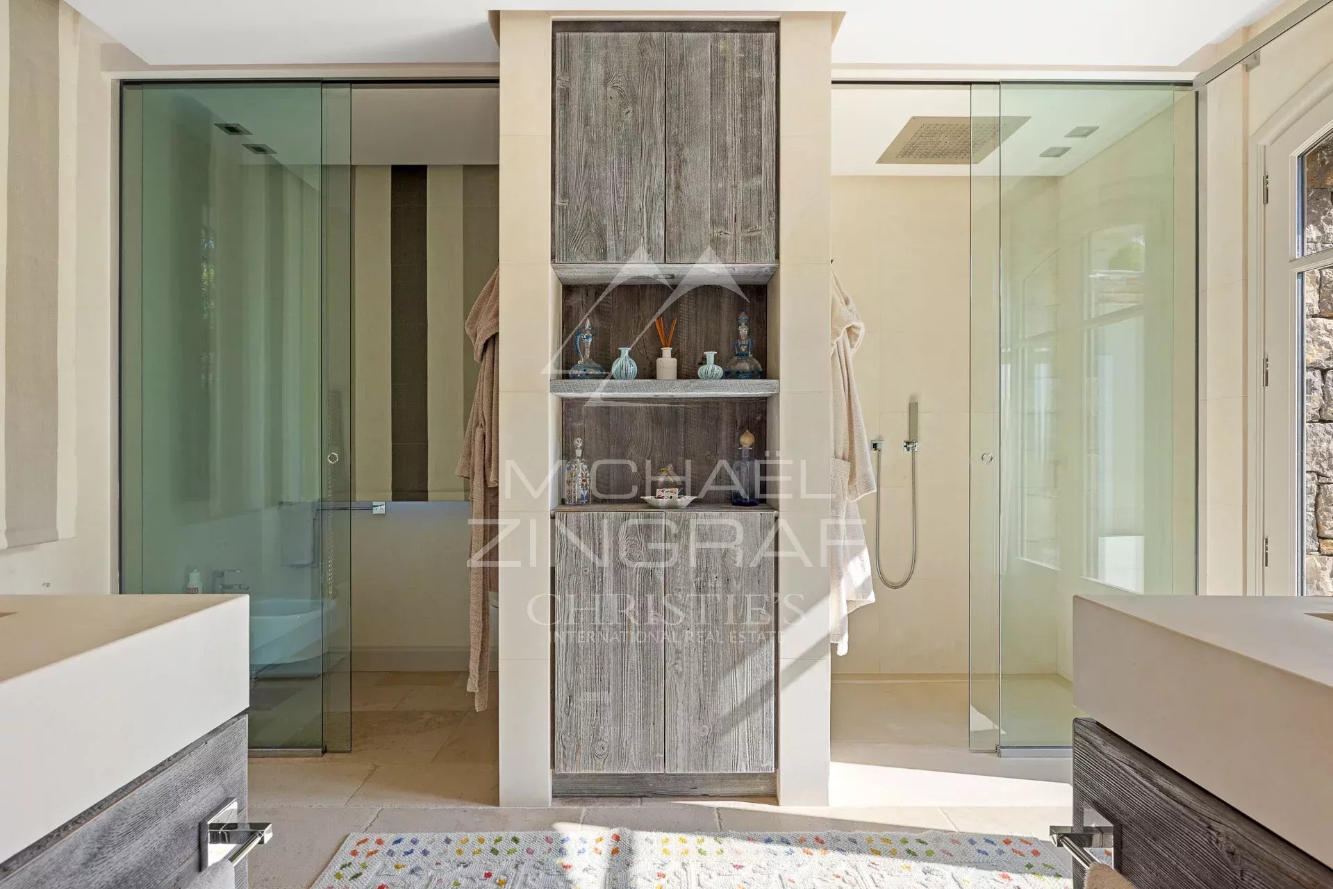 Mougins - Domaine sécurisé, magnifique villa provençale moderne rénovée