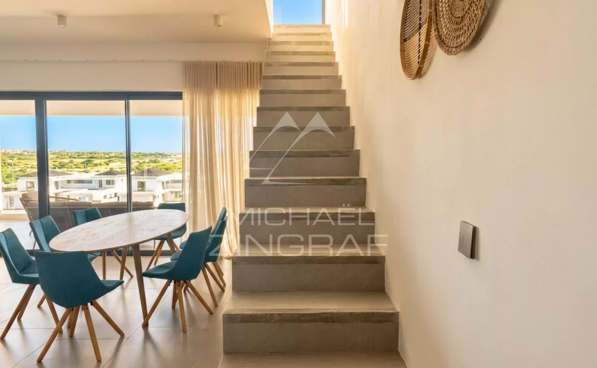 Exceptional Penthouse with Rooftop & Private Pool | Pereybère