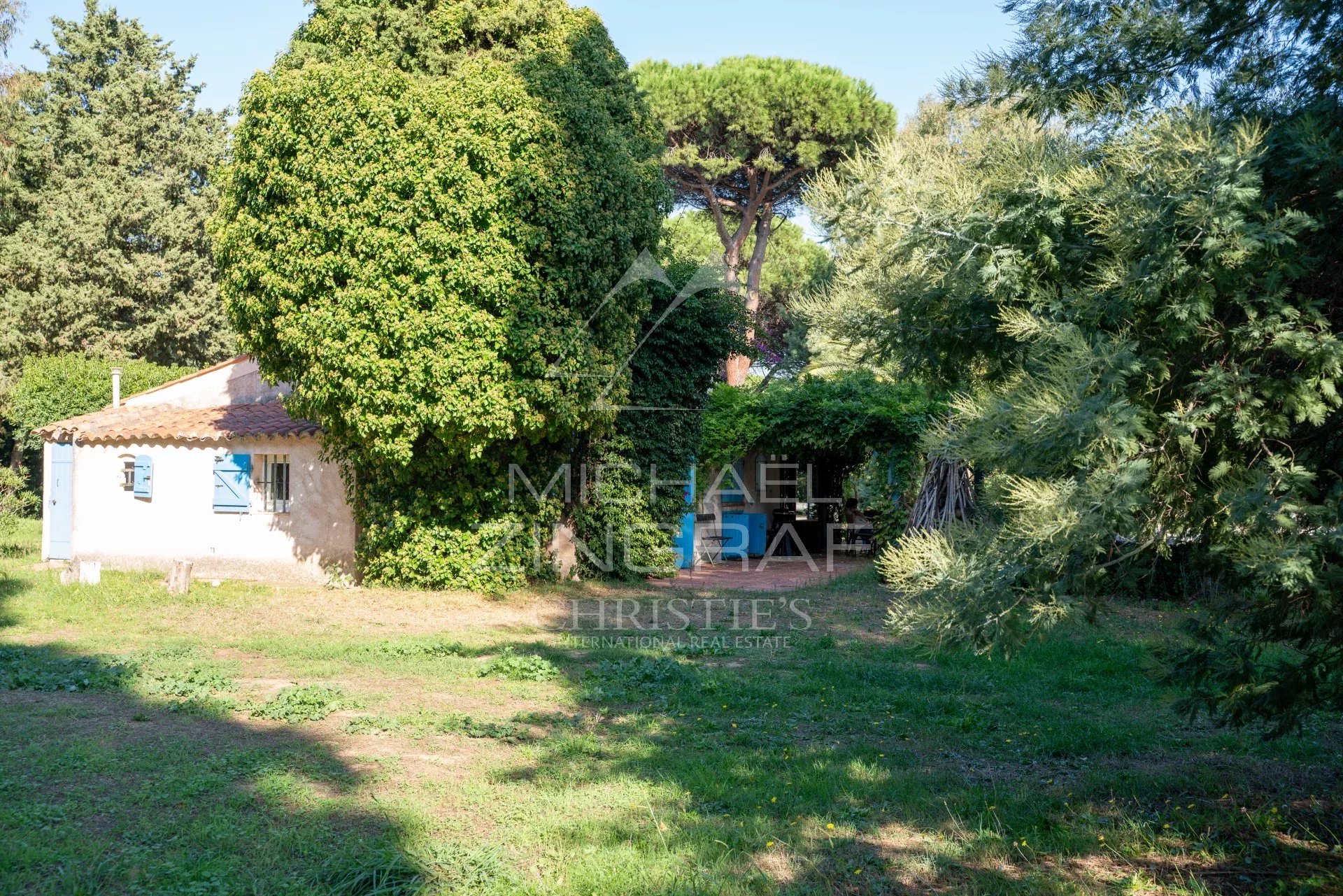 Ramatuelle – Charming Villa in the Heart of an Exceptional Location
