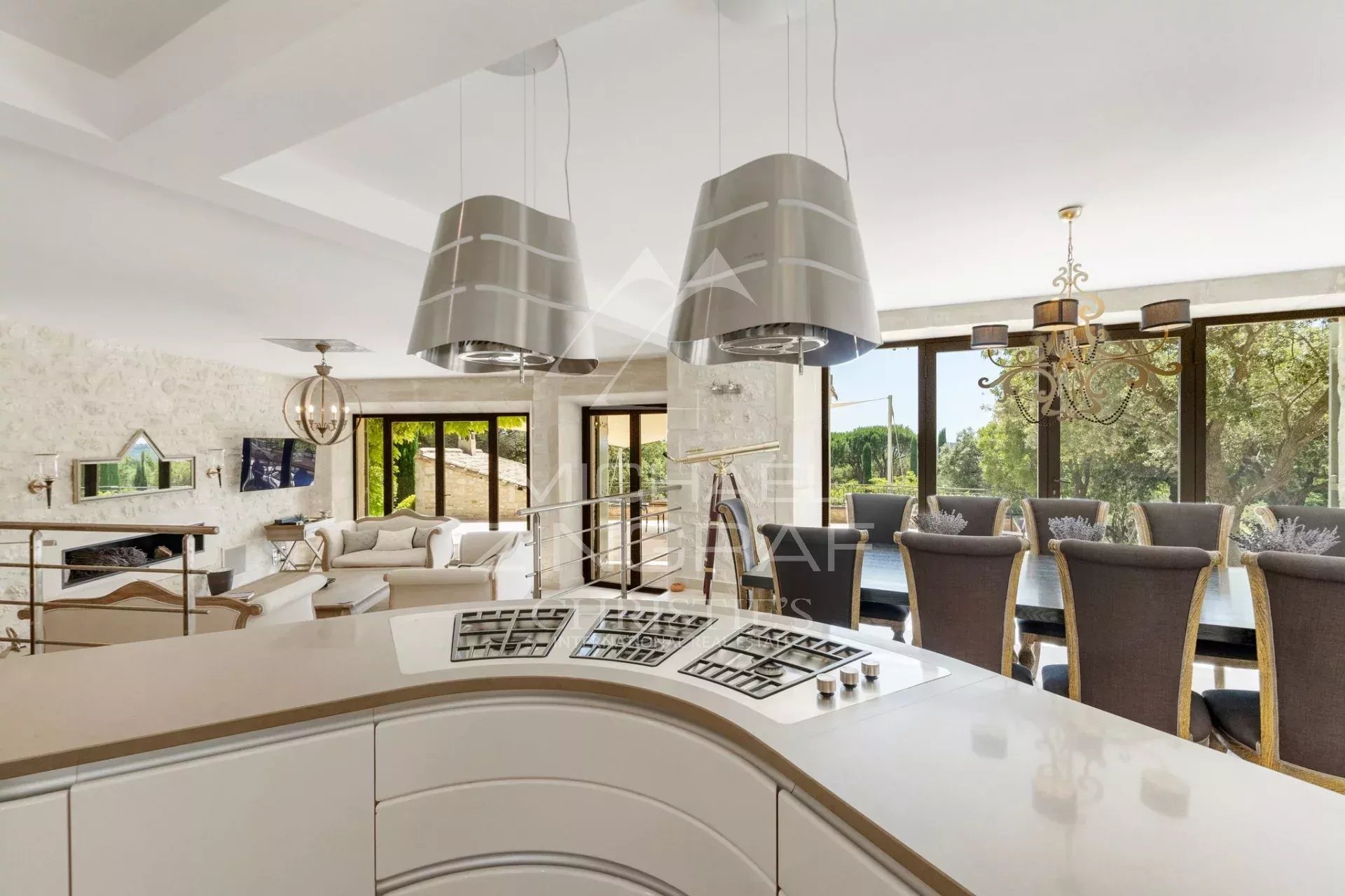 Außergewöhnliches Anwesen mit Panoramablick