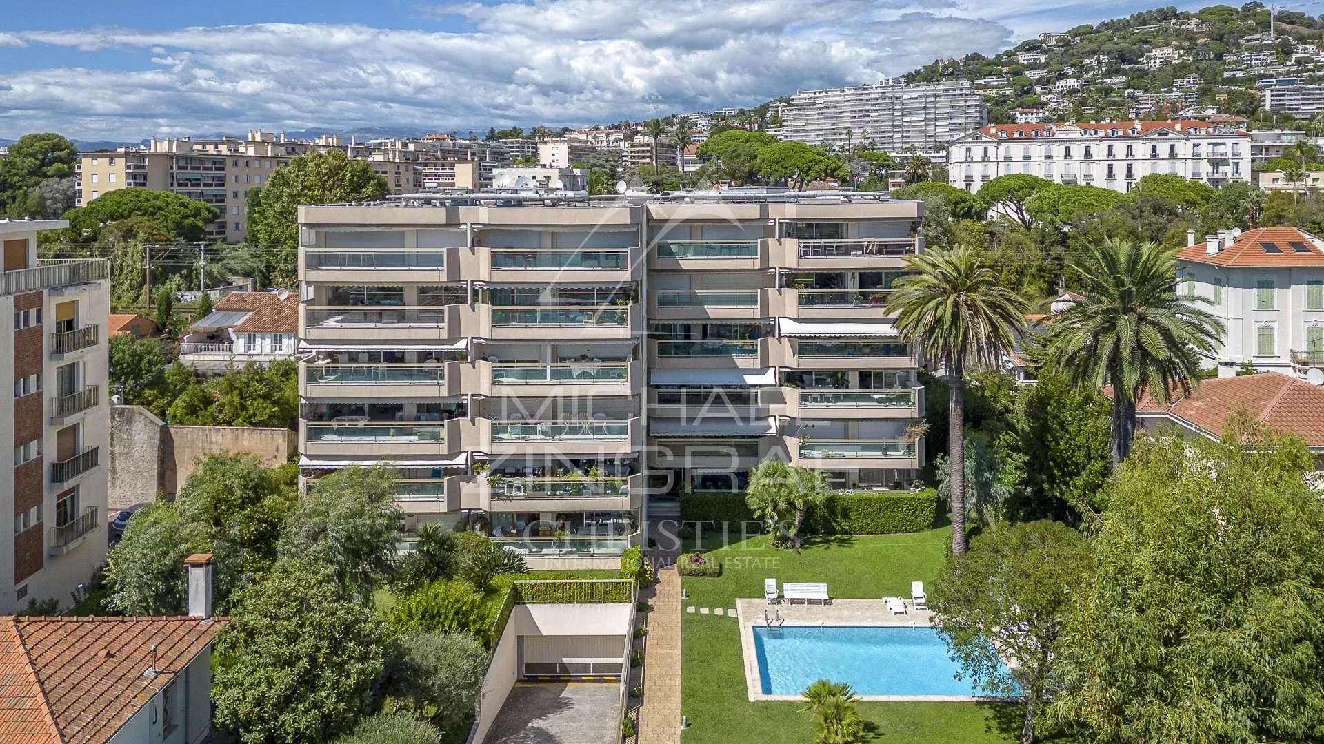 Cannes Palm Beach - Splendide appartement deux chambres, aperçu mer