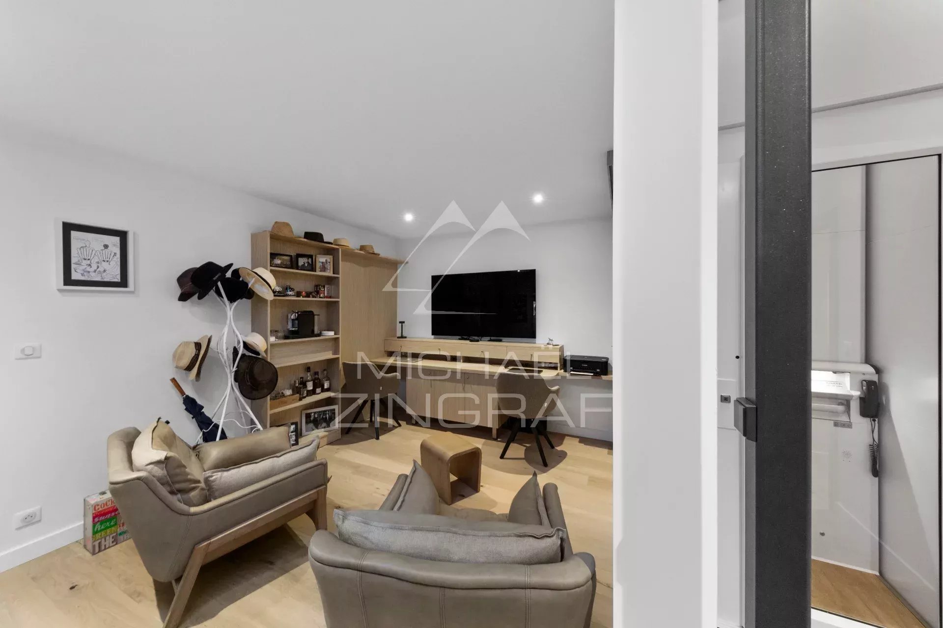 CENTRE-VILLE D'ARCACHON - VILLA HAUT DE GAMME AVEC SOLARIUM