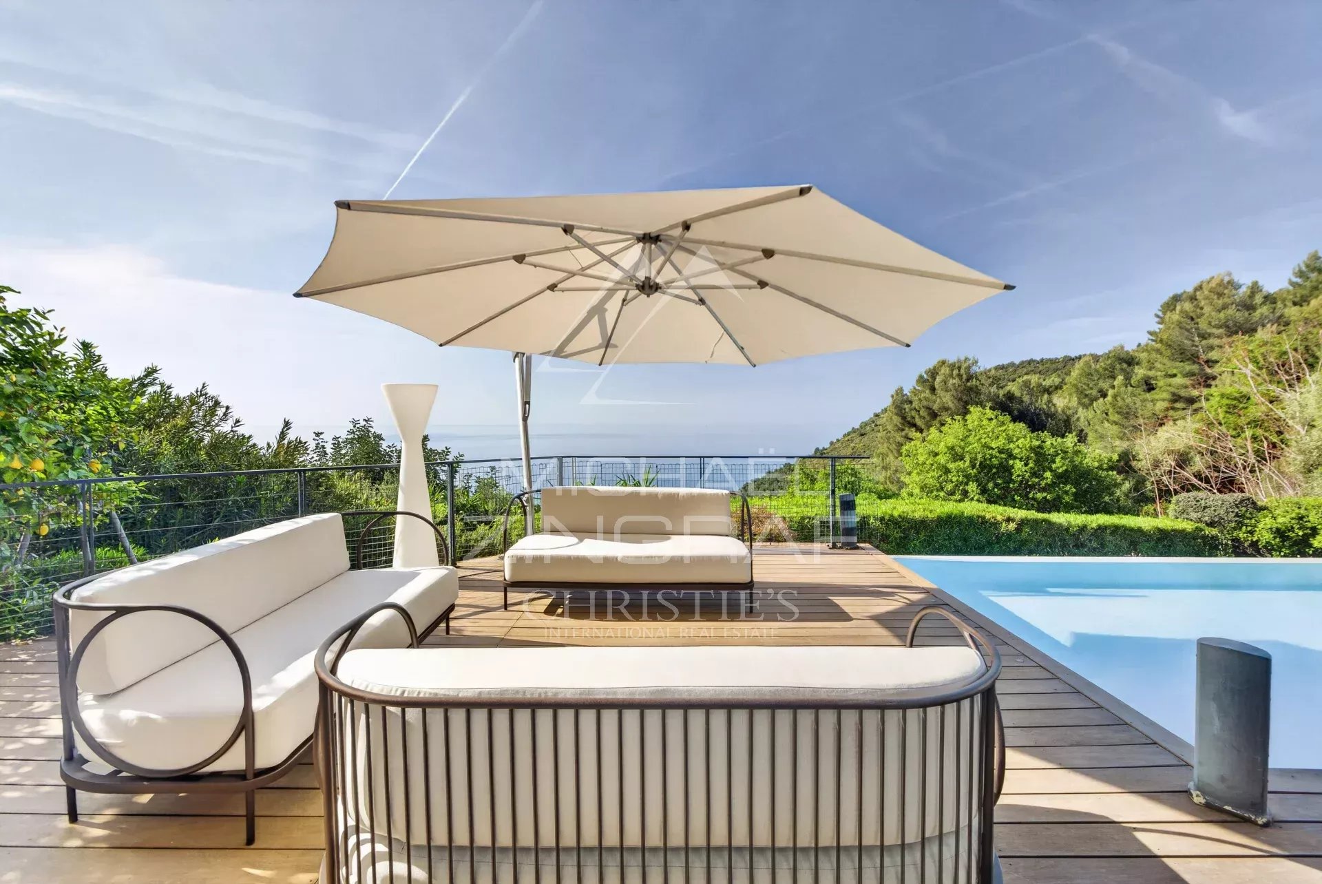 Magnifique Villa Contemporaine à louer vue mer imprenable proche Monaco
