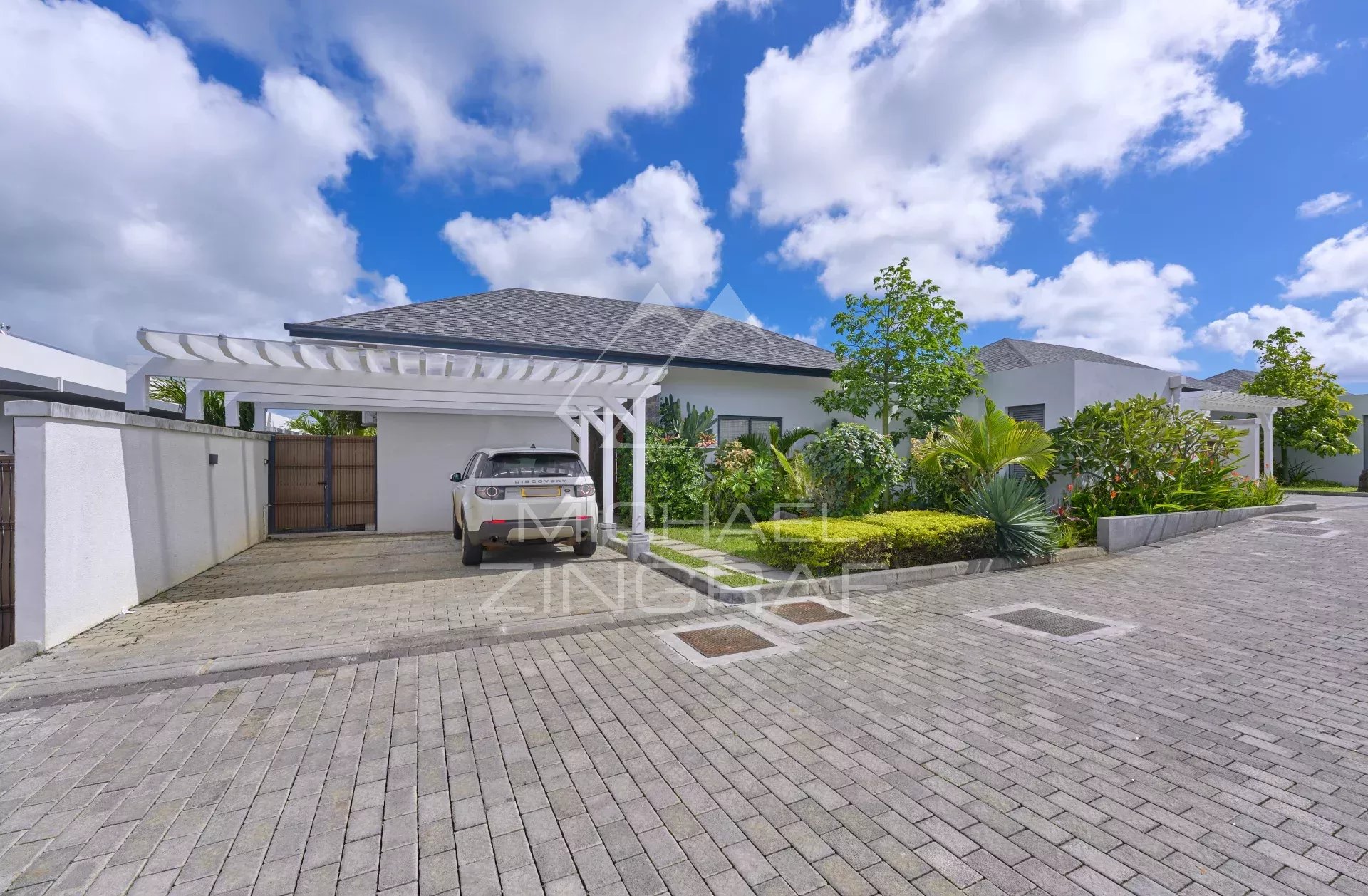 Villa de 4 chambres dans résidence sécurisée à Grand Baie