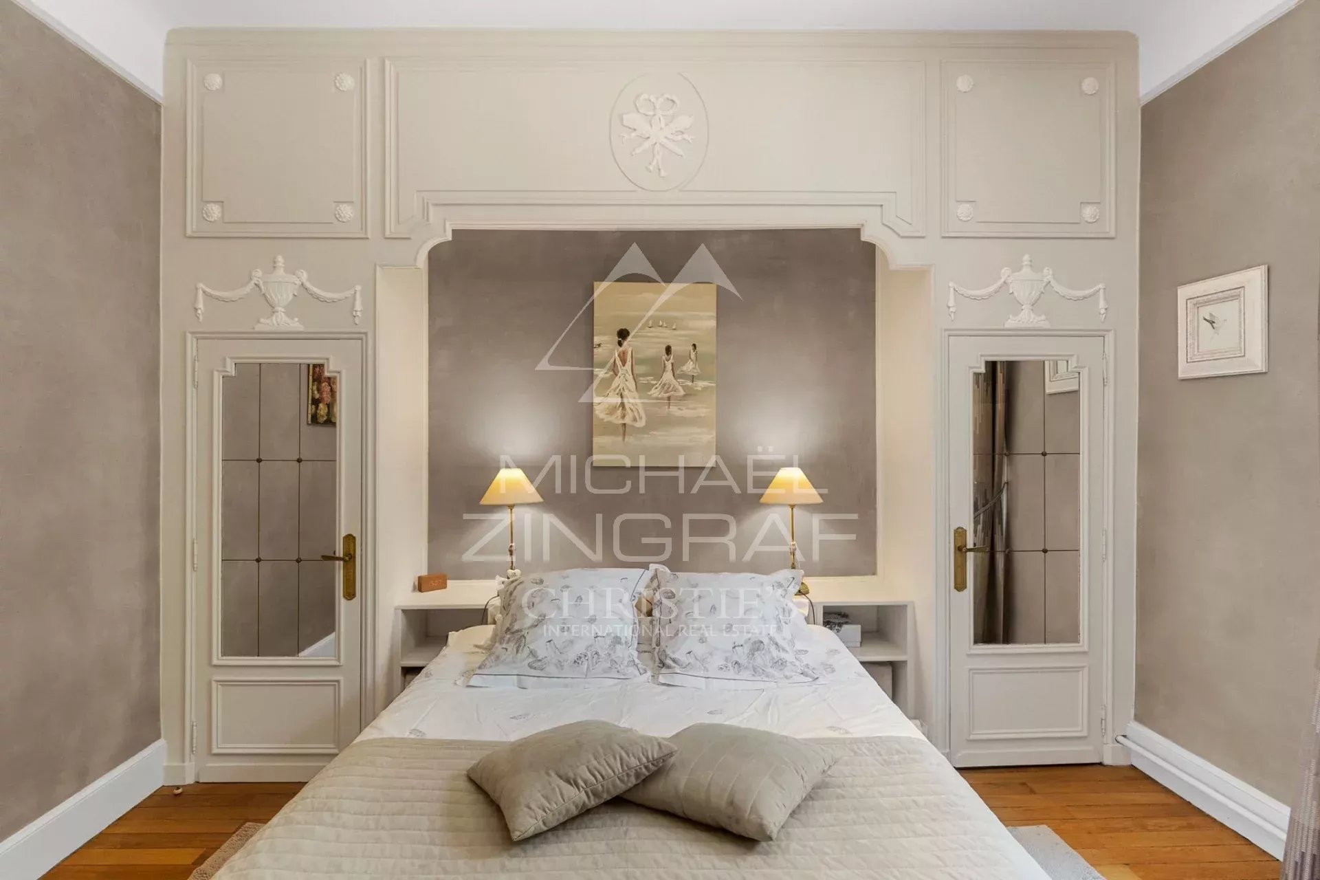 IN DER NÄHE VON AIX-EN-PROVENCE - BÜRGERLICHES HERRENHAUS