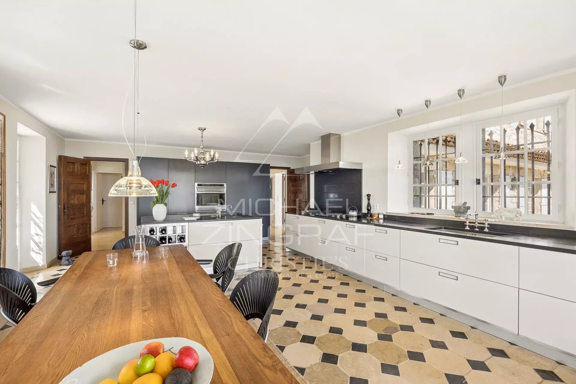 Villa de charme en pierre et vue panoramique - 5 chambres