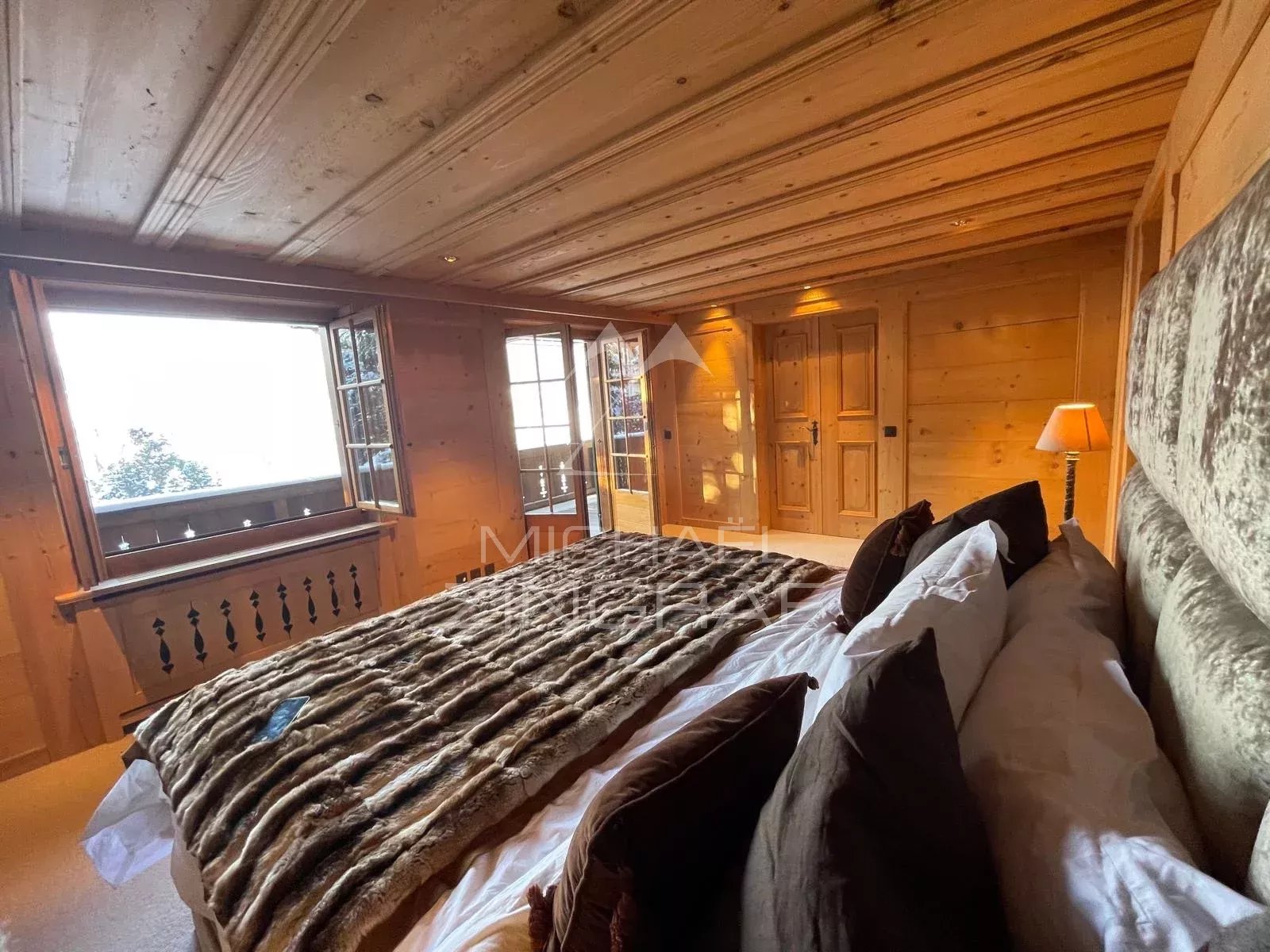 Appartement de luxe de 4 chambres à coucher sur le Wispile