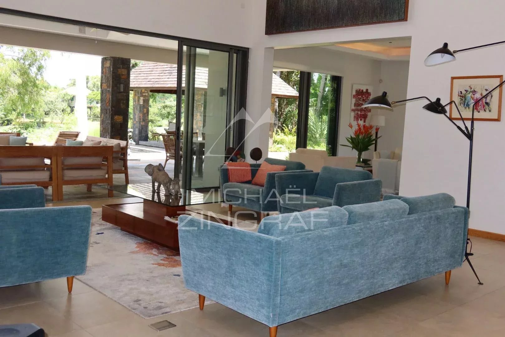 Villa de Prestige face au Golf – Anahita