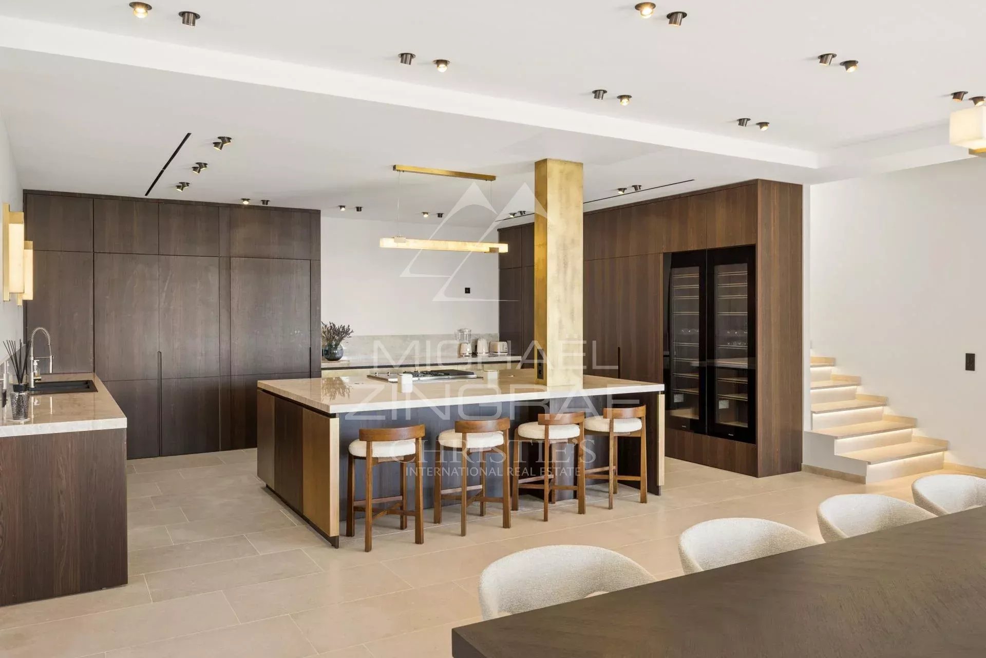 Super Cannes – Stunning Contemporary Villa with Panoramic Sea View – Private Estate