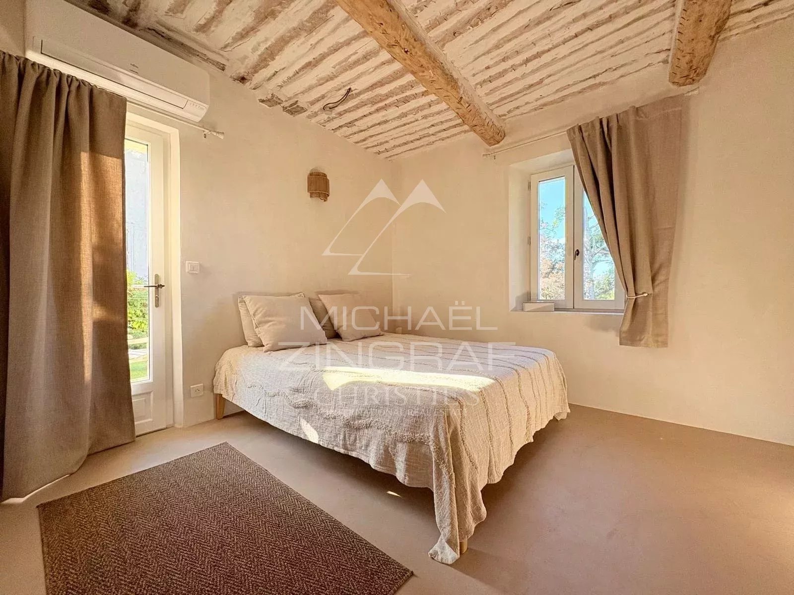 Provenzalische Lebensart am Fuße des Dorfes Fayence