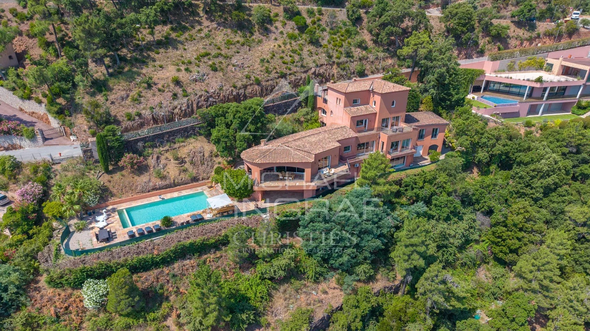 Close to Cannes - Family home