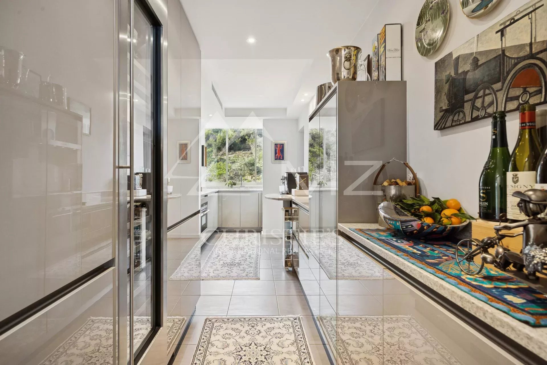 Superbe 4 pièces d'angle dans résidence de standing