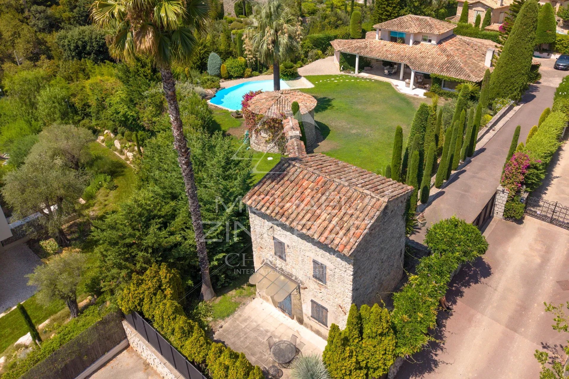 Cannes - Basse Californie - Vue dégagée mer et Estérel