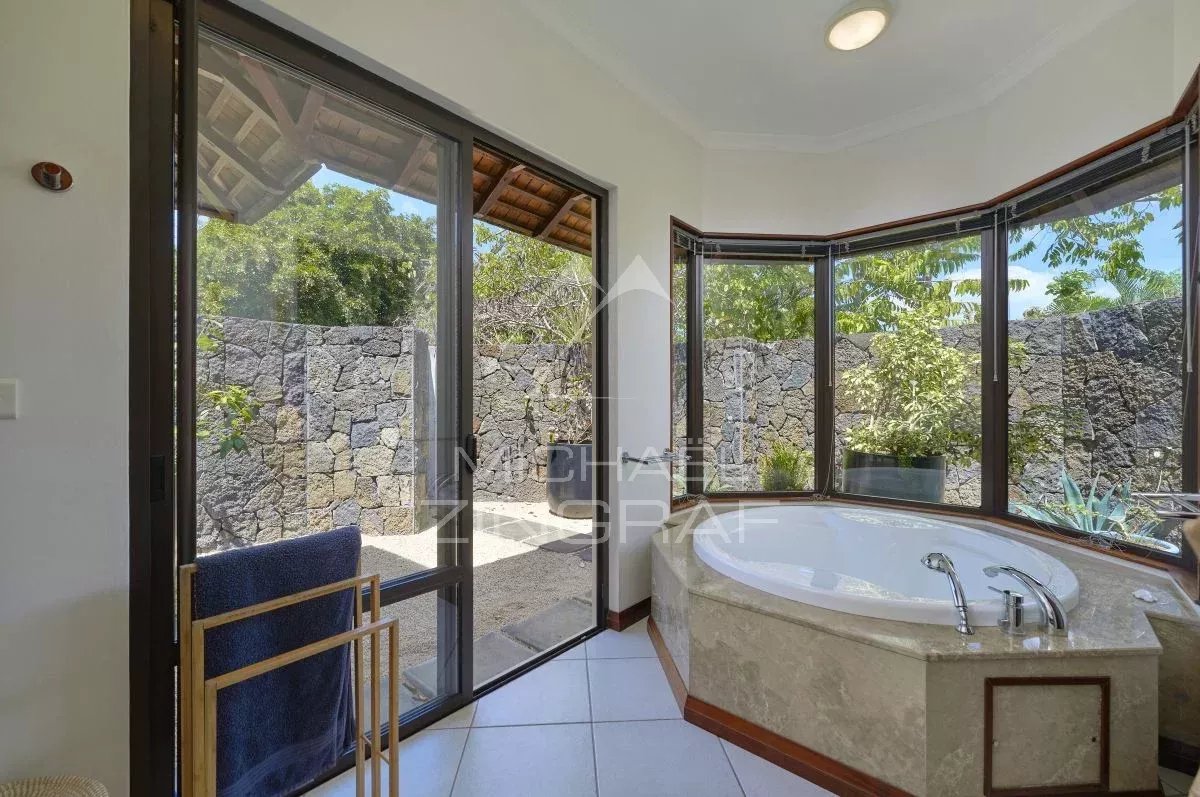 TAMARIN: Villa d'exception sur un domaine de golf