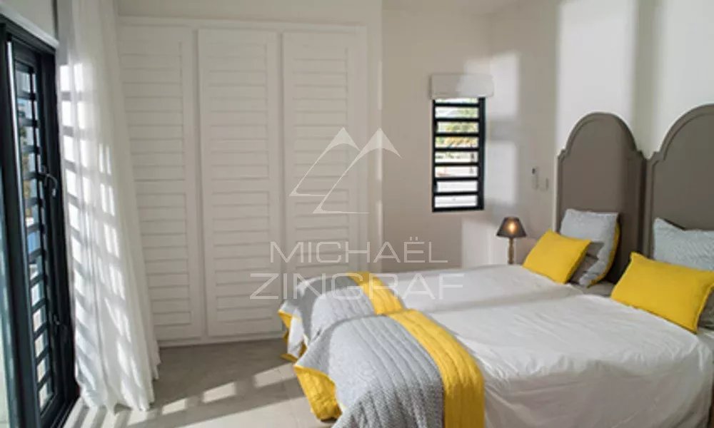 Exklusive 4 -Bedroom -Villa in der Nähe des Strandes - Black Riviere