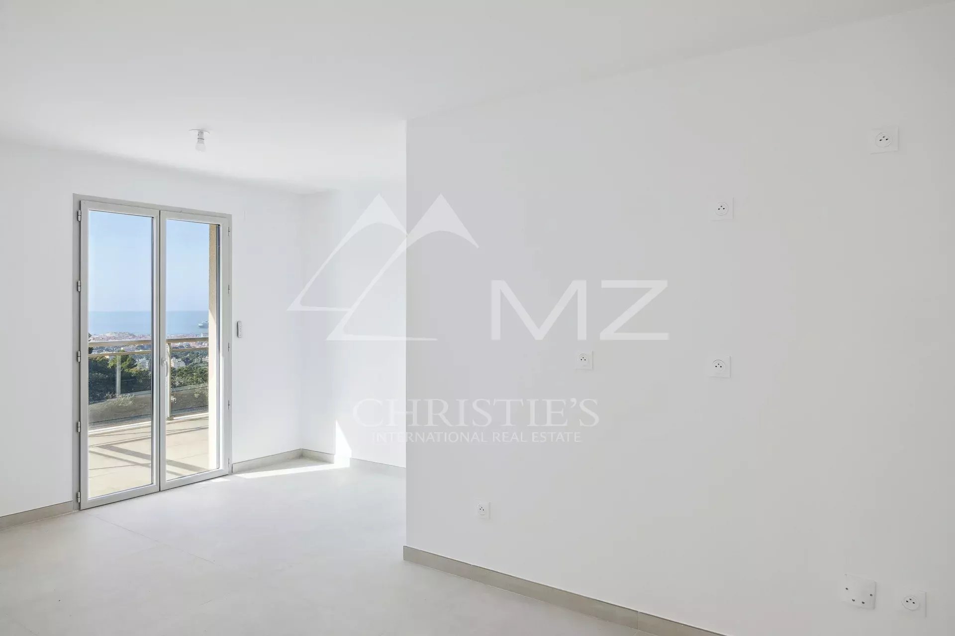 À vendre : Le Cannet collines, exceptionnel 4 pièces en dernier étage