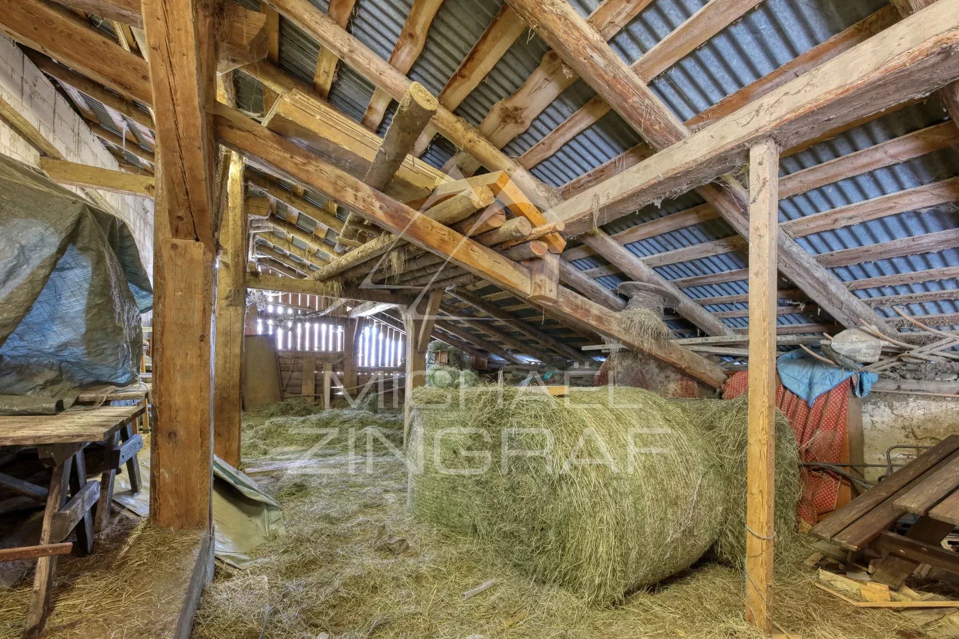 Old farmhouse to renovate - Ski-in/ski-out - Authenticity - Views - Peaceful