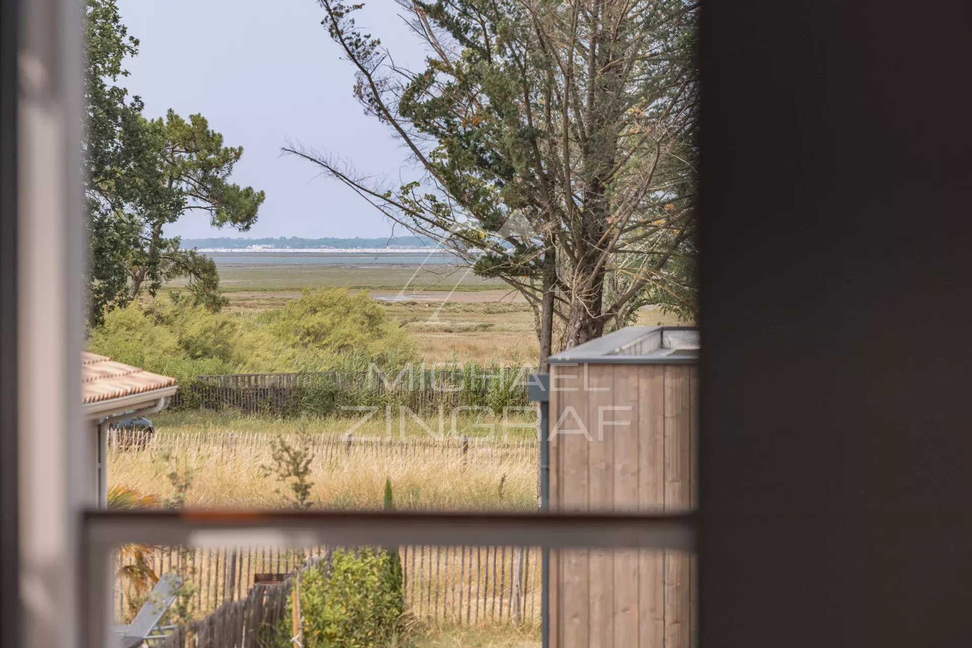 Zeitgenössische Villa mit Garten, Pool und Terrassen nahe dem Bassin d’Arcachon