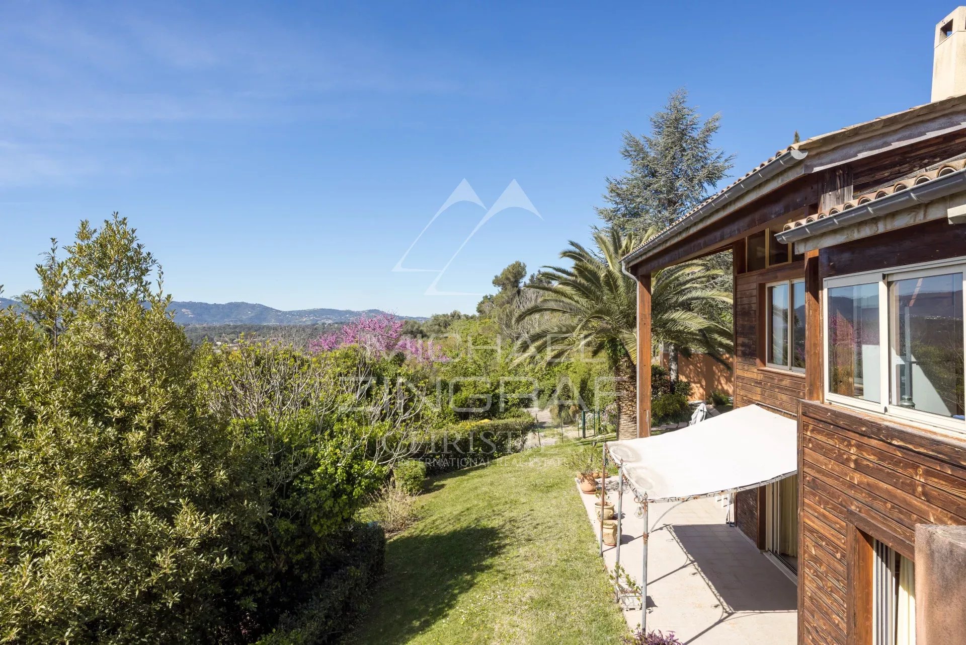Mougins - Écrin de verdure au calme absolu