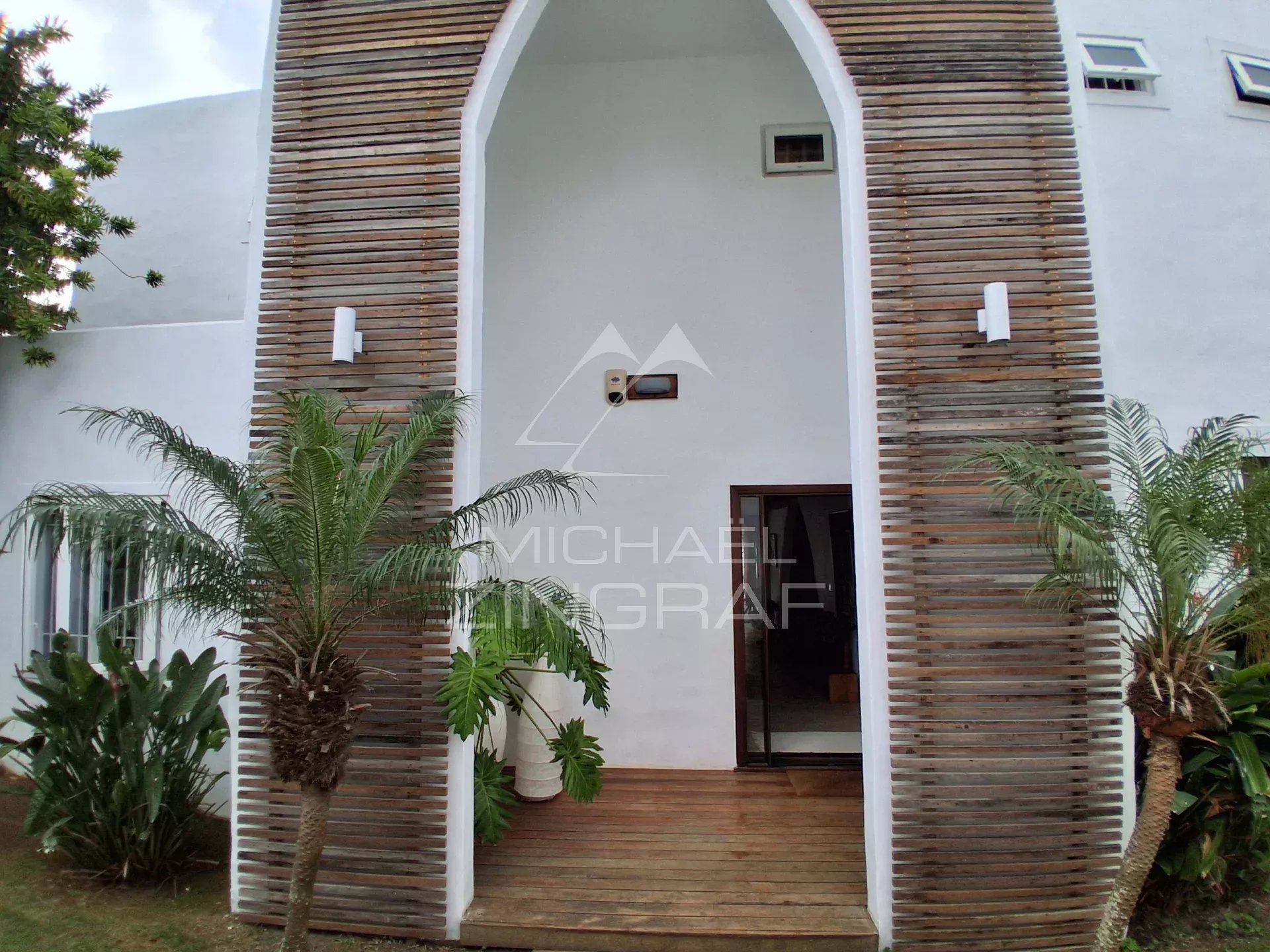 Furnished 4-Bedroom Family Home with Swimming Pool