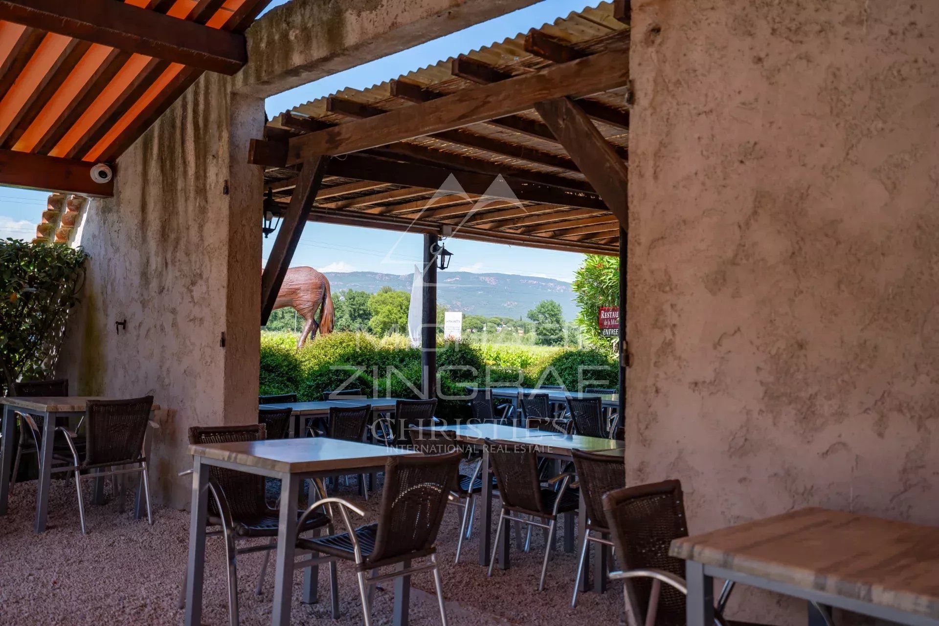 VALLÉE D'ESCLANS- EXPLOITATION VITI_VINICOLE