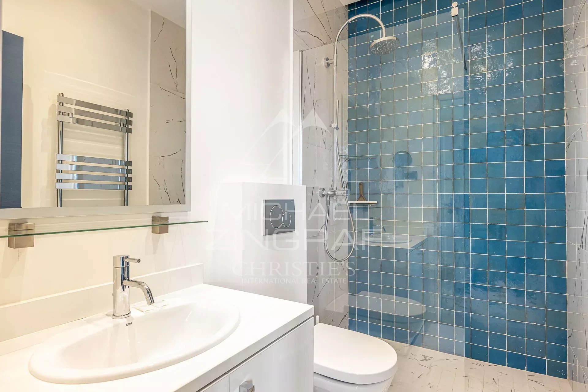 Vierzimmer-Wohnung mit Durchgang im Herzen von Cannes