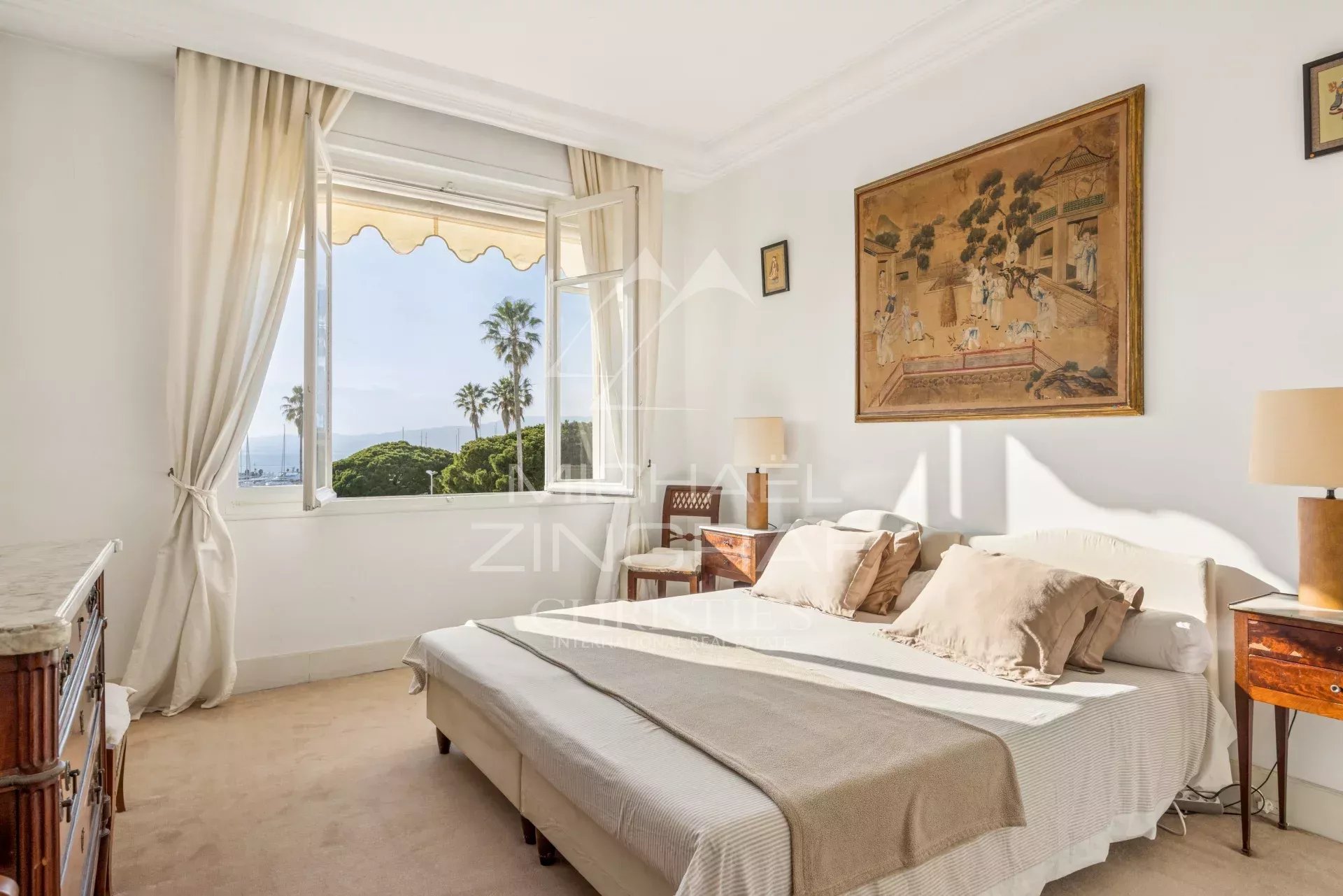 Cannes Croisette – Luxuriöse 102m² Wohnung mit Meerblick