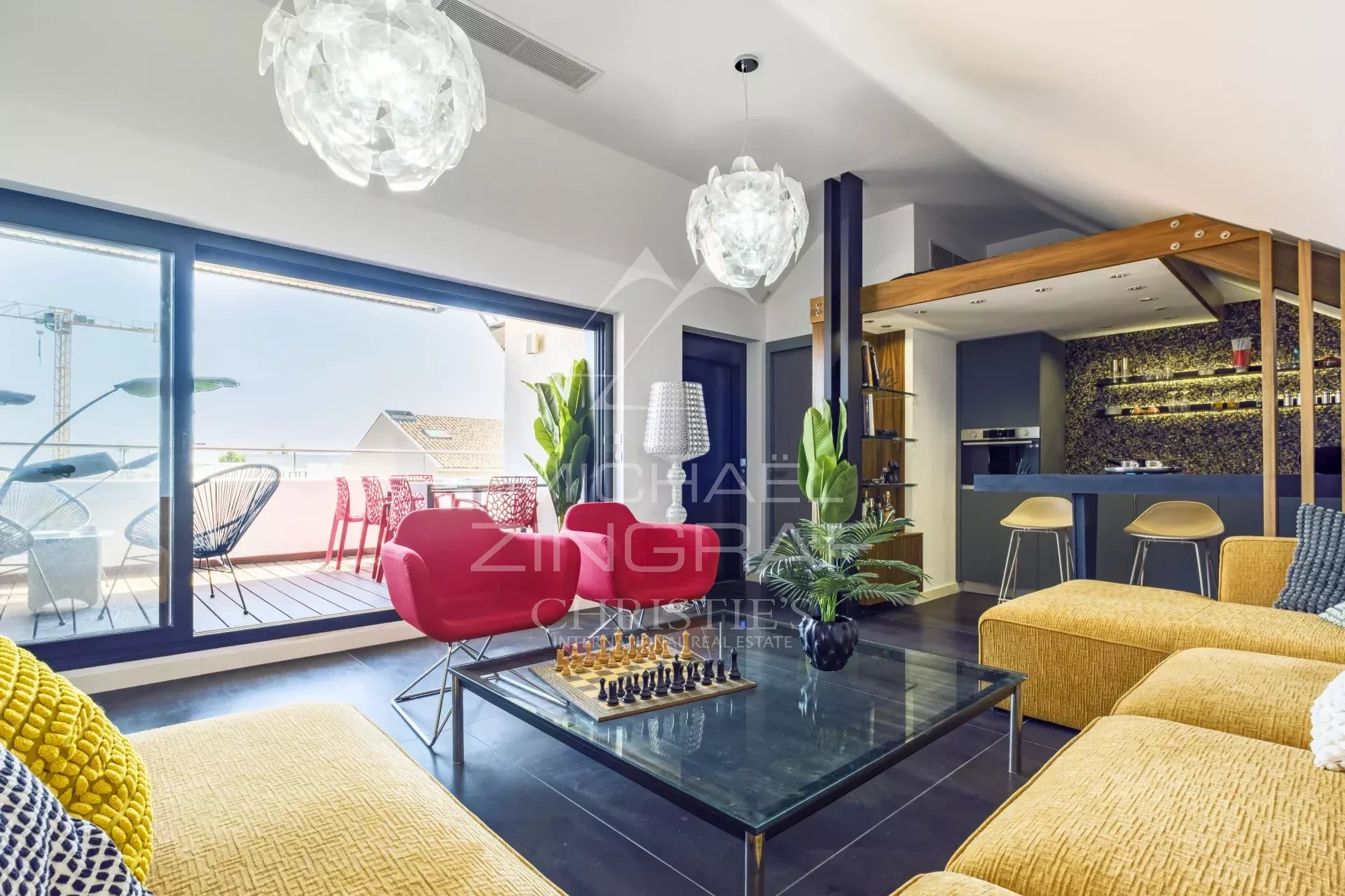 ANTIBES – LOFT D'ARCHITECTE D'EXCEPTION