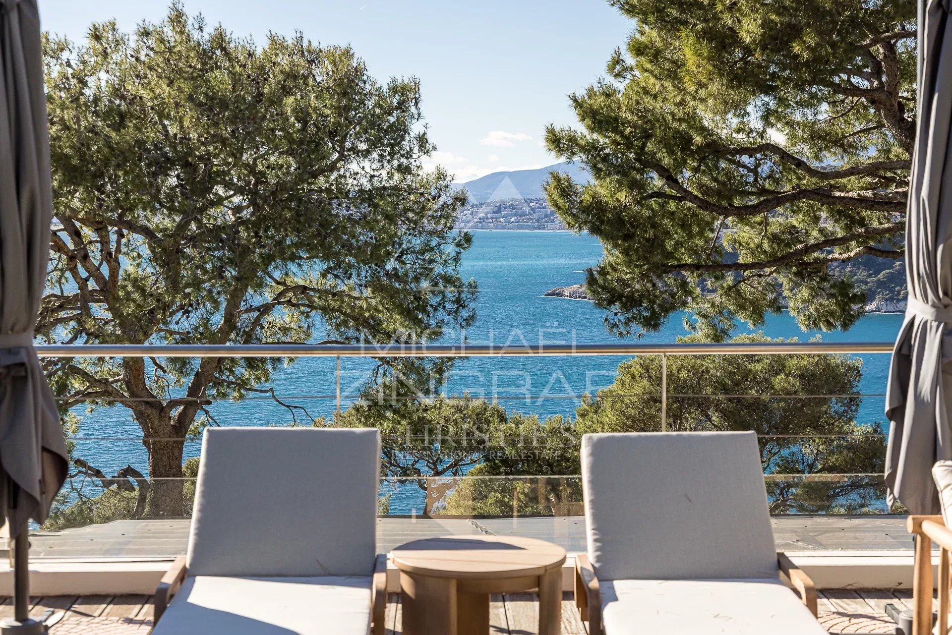 Moderne Villa - Panorama-Meerblick