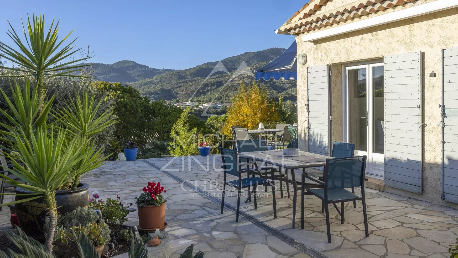 Mandelieu-La Napoule - Vignerons - Élegante maison familiale