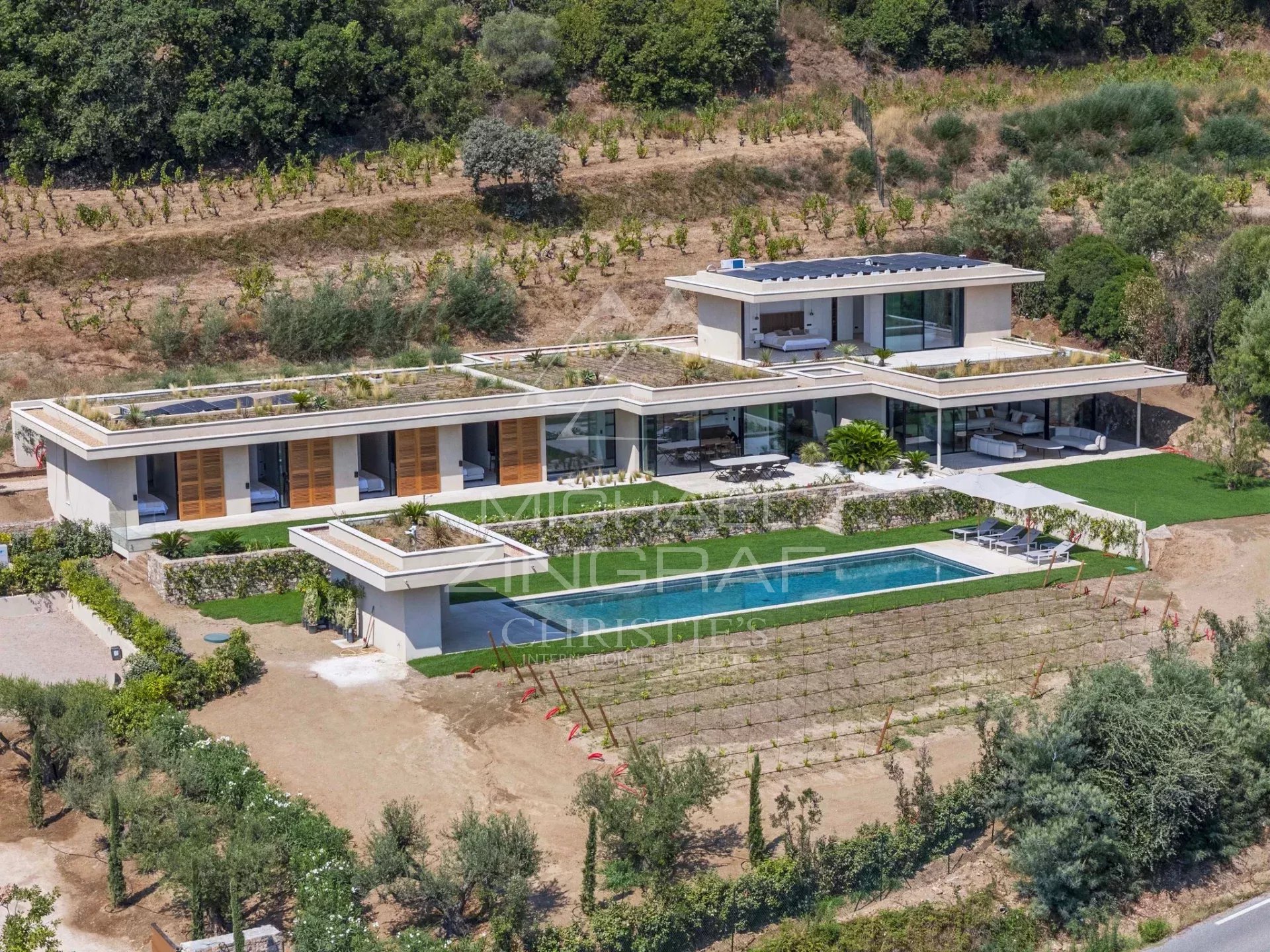 Exceptional Villa in Pampelonne – Elegance and Privacy