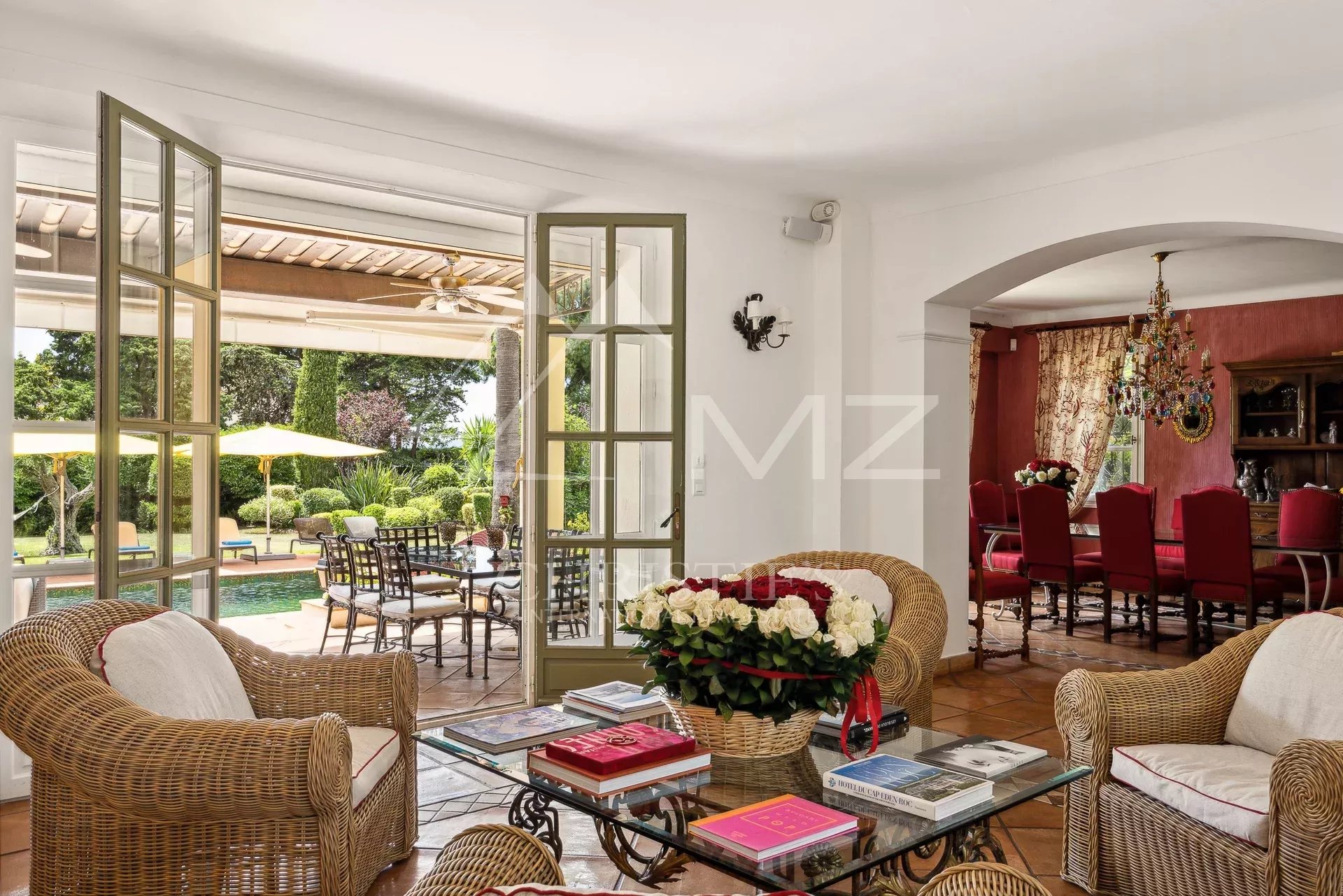 Exclusive Domain Properties in Cap d'Antibes west side with 4873 m2 landscaped park