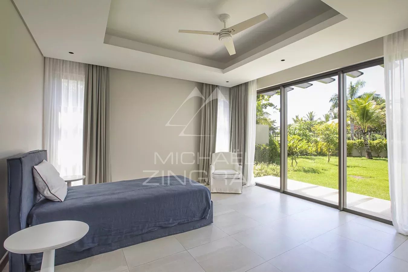 Außergewöhnliche Villa im Herzen des Wohnviertels The Gardens