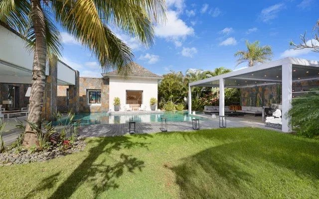 Luxury 4 bedroom Villa in Grand Bay