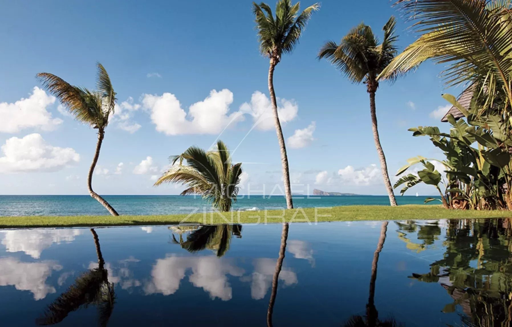 Mauritius – Seltene Gelegenheit: Luxusvilla direkt am Wasser in der Nähe von Grand Baie – Pointe aux Canonniers