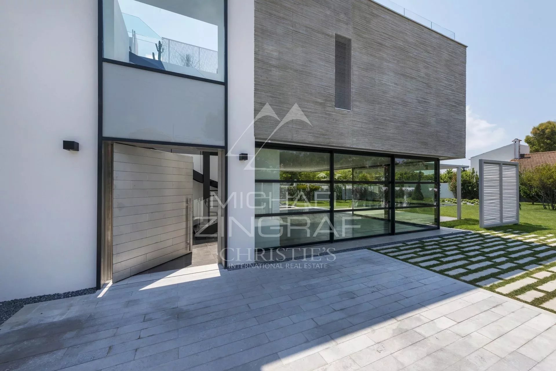 Cap d'Antibes - Contemporary villa close to beaches