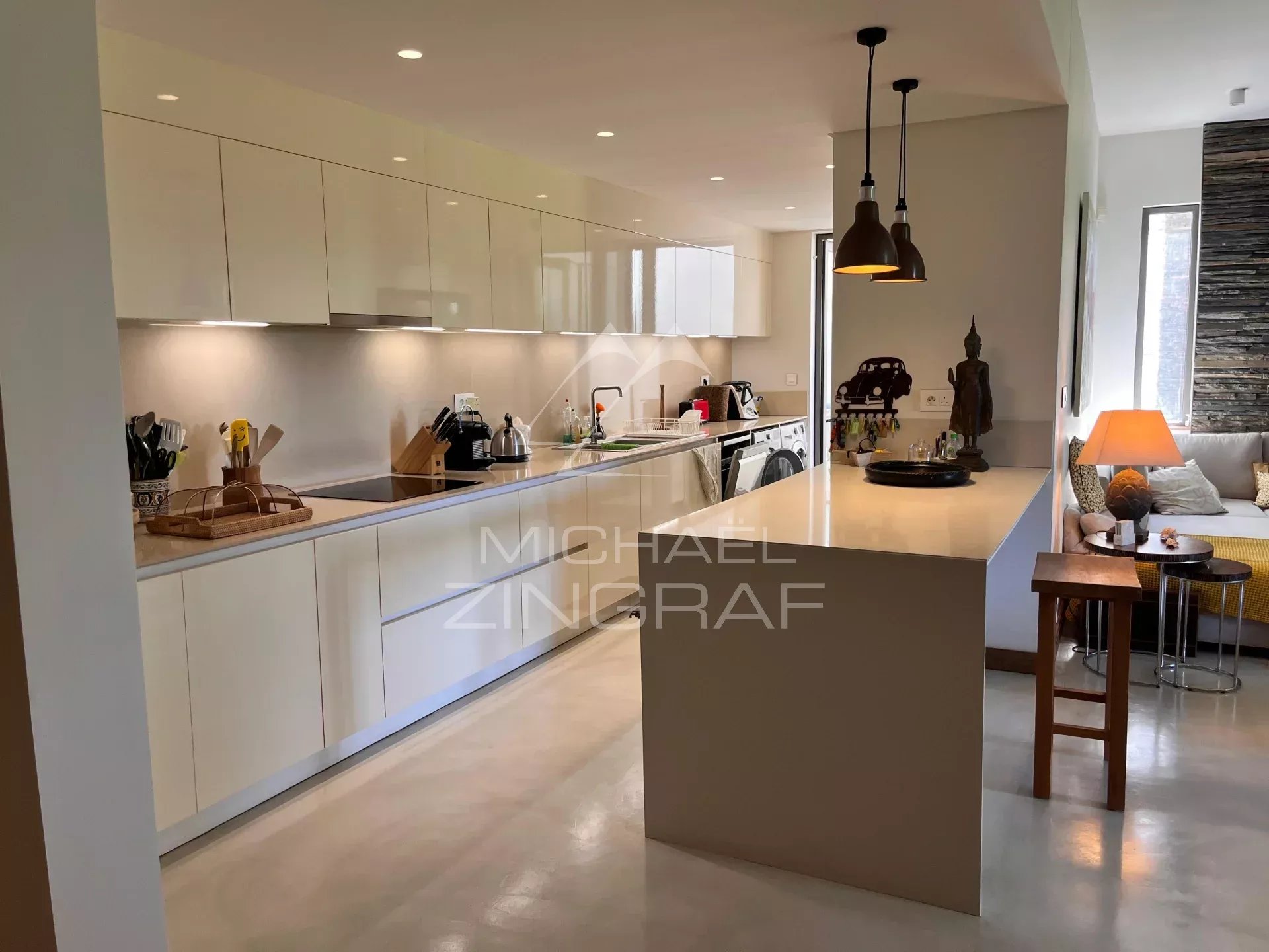Luxury 3-Bedroom Apartment in the Mont Choisy Estate – Available to Foreign Buyers