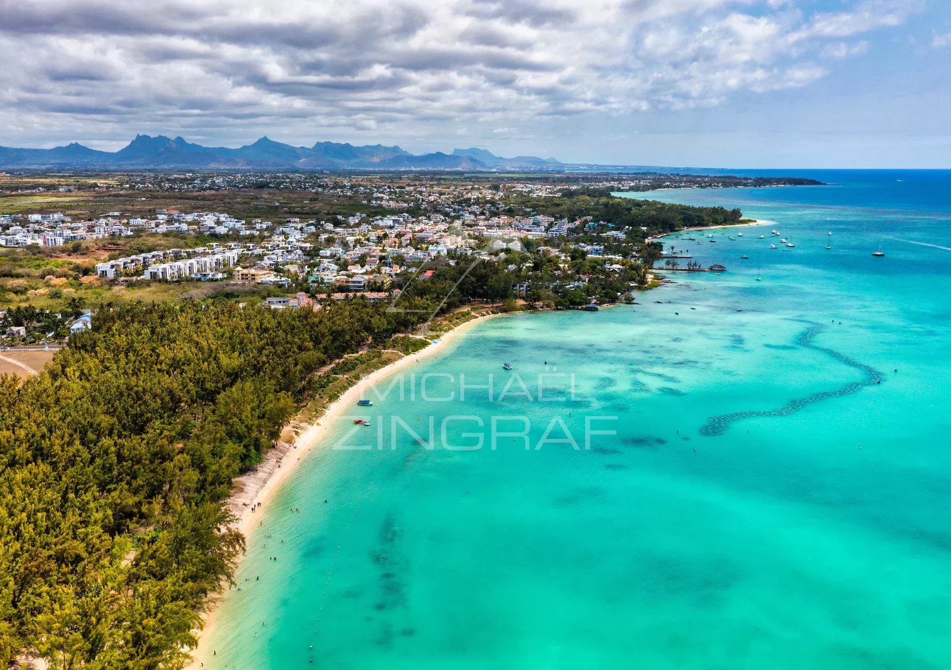 Luxusvilla mit 4 Schlafzimmern im Mont Choisy Golf Estate